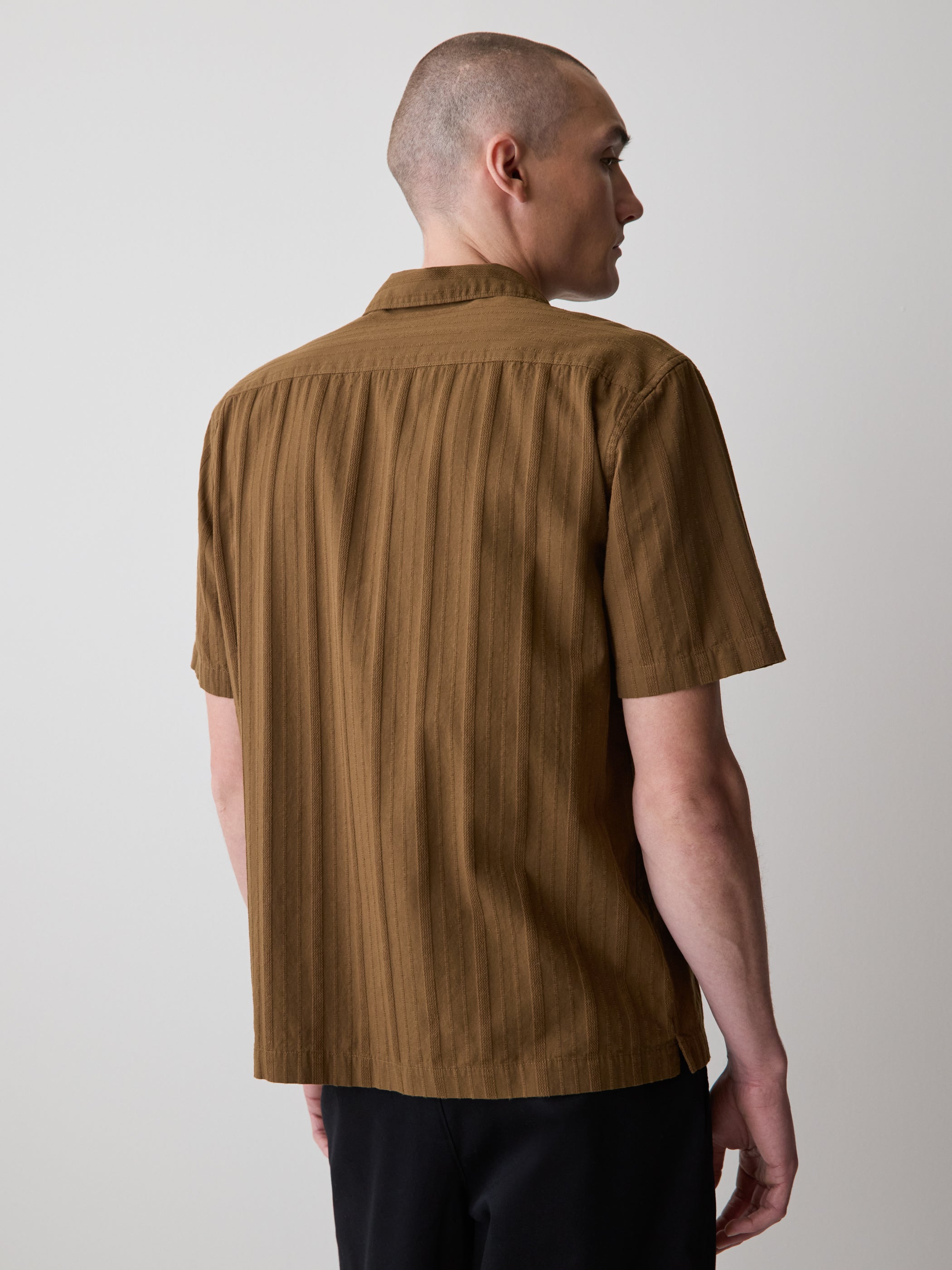 RW&CO Short-Sleeve Shirt with Camp Collar