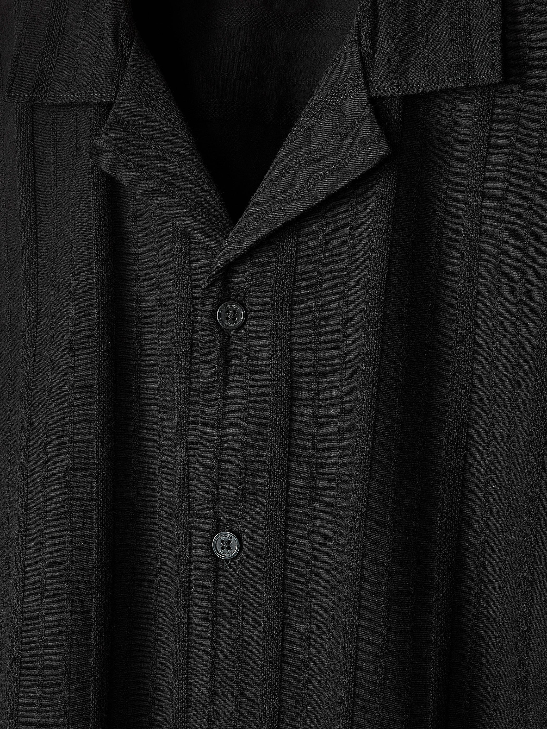 RW&CO Short-Sleeve Shirt with Camp Collar