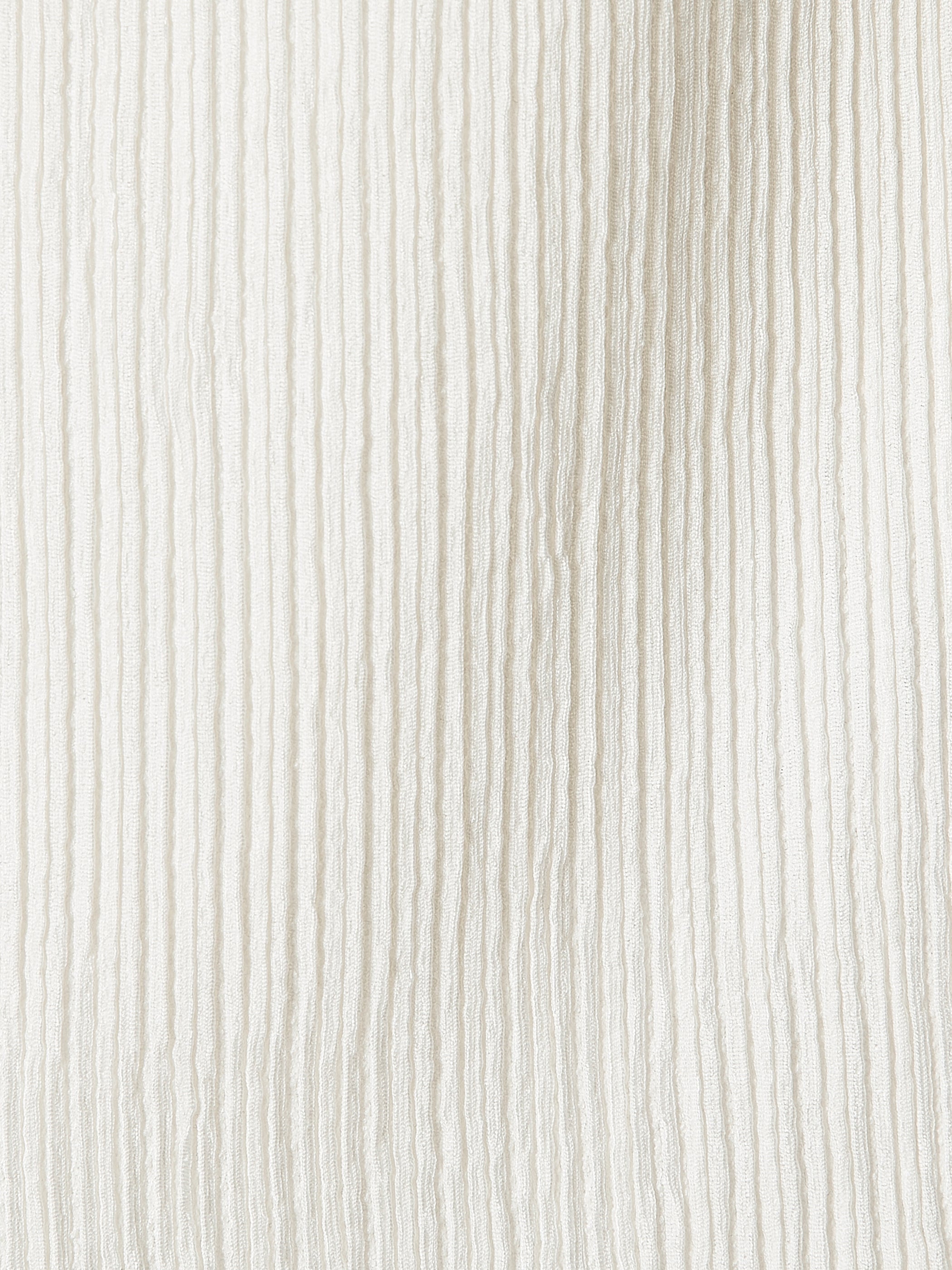 RW&CO Sleeveless Funnel-Neck Textured Top