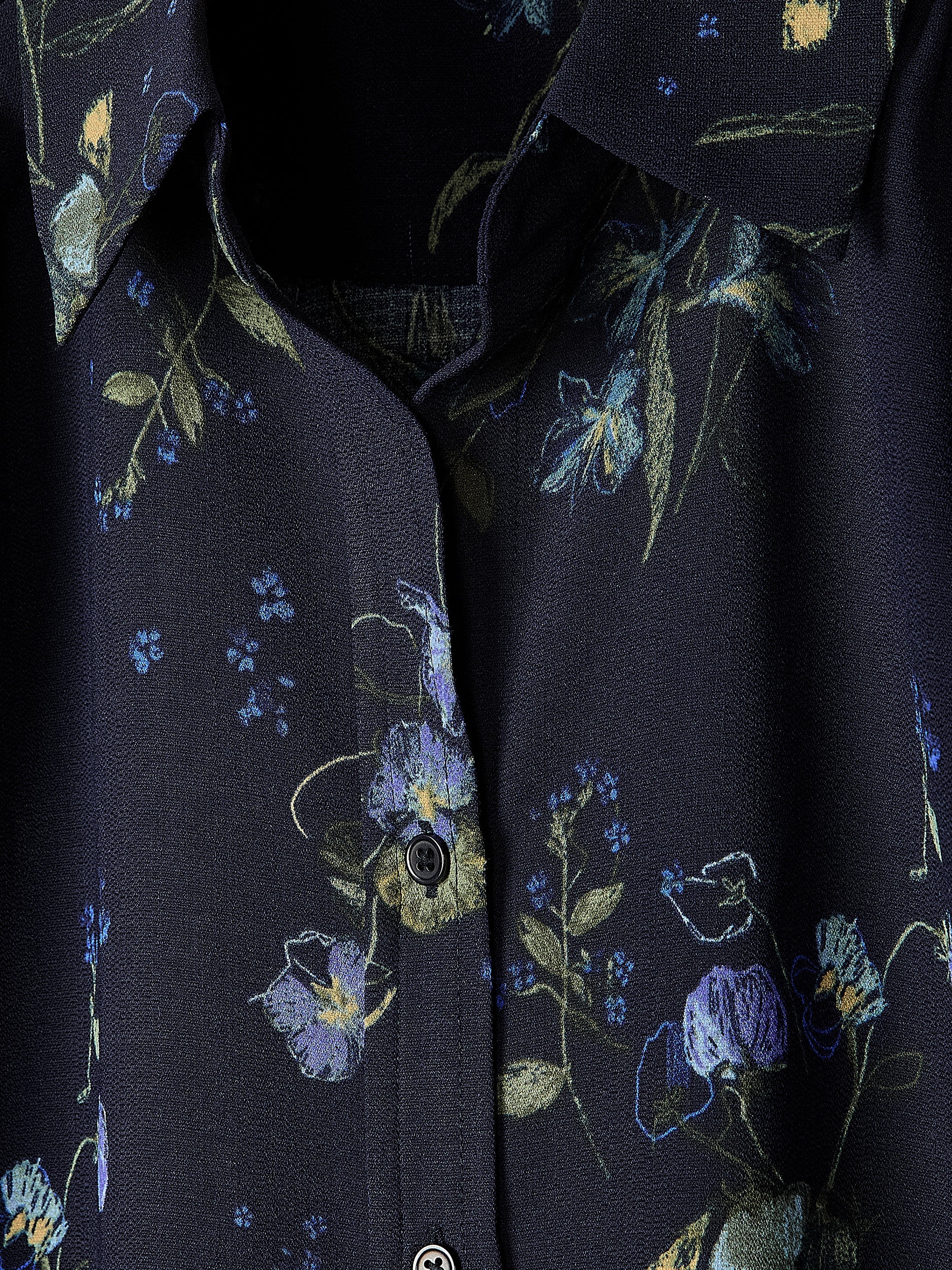 RW&CO Short-Sleeve Buttoned-Down Blouse