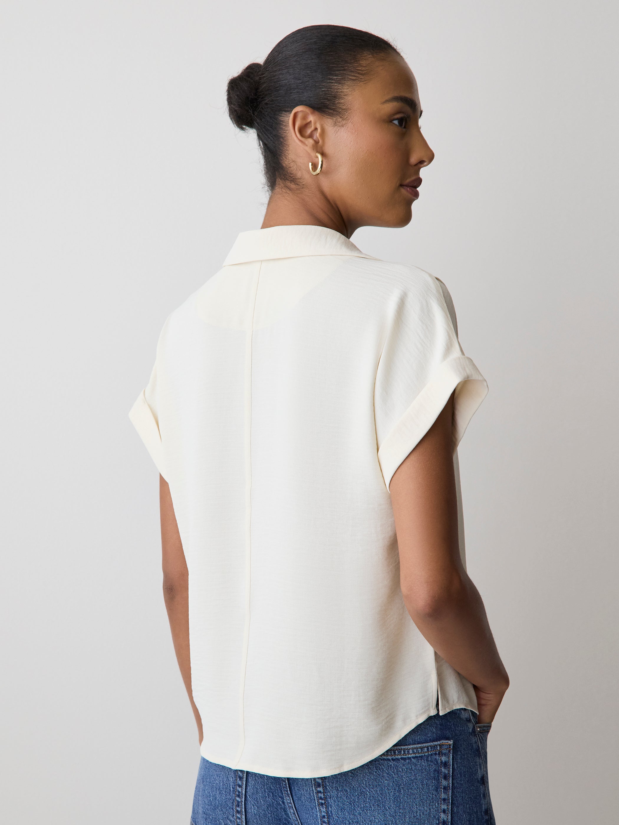 RW&CO Short-Sleeve Buttoned-Down Blouse
