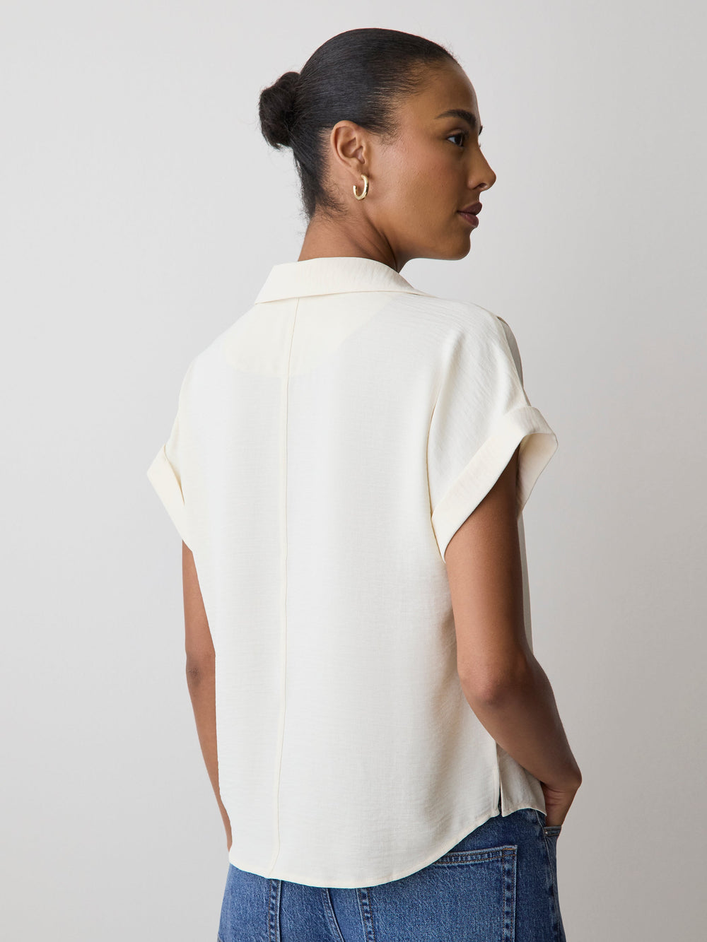 RW&CO Short-Sleeve Buttoned-Down Blouse