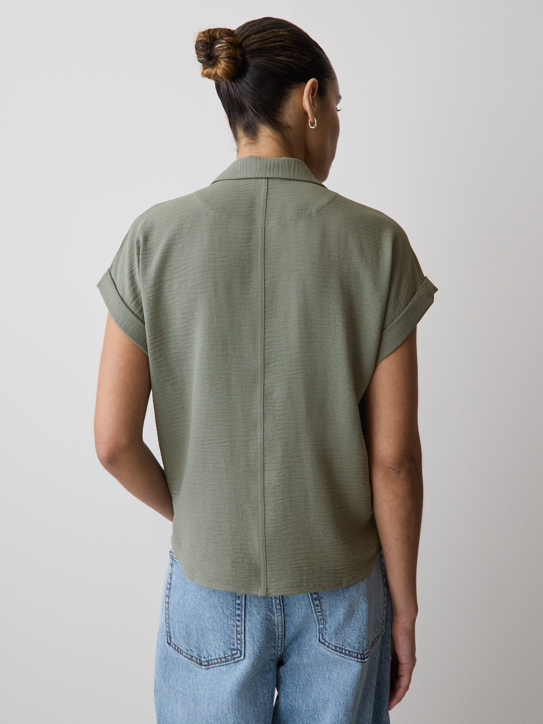 RW&CO Short-Sleeve Buttoned-Down Blouse