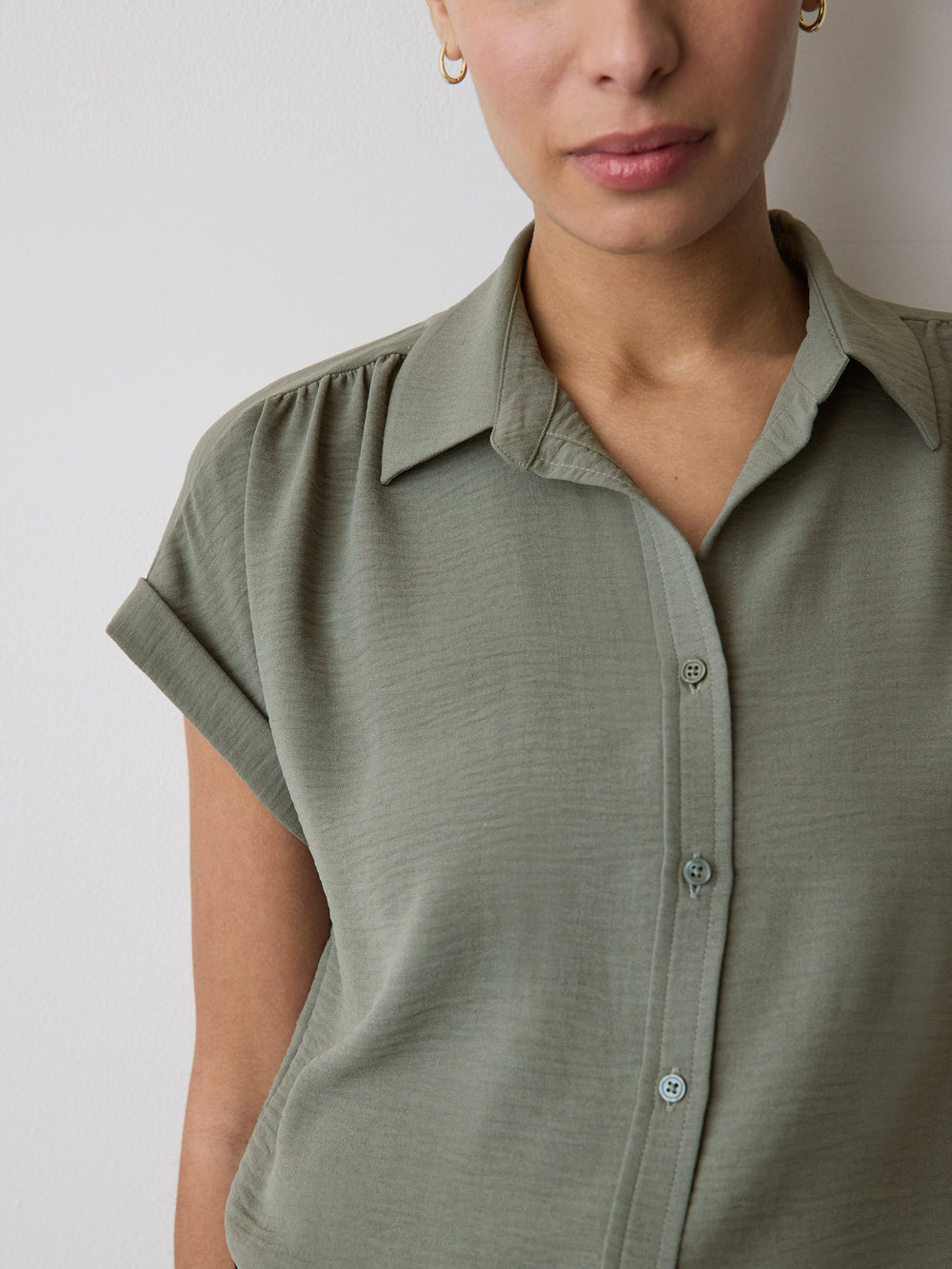RW&CO Short-Sleeve Buttoned-Down Blouse