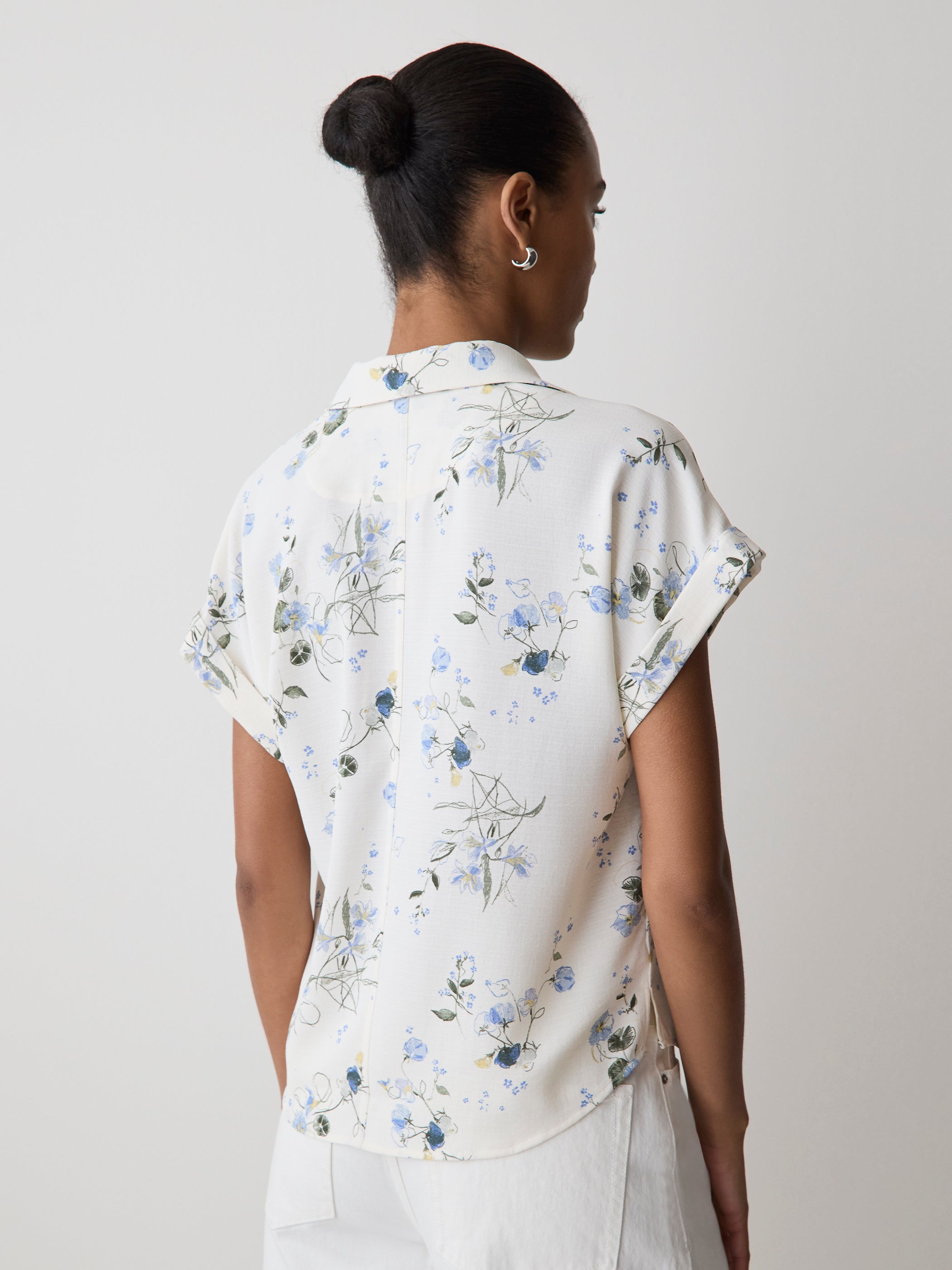RW&CO Short-Sleeve Buttoned-Down Blouse