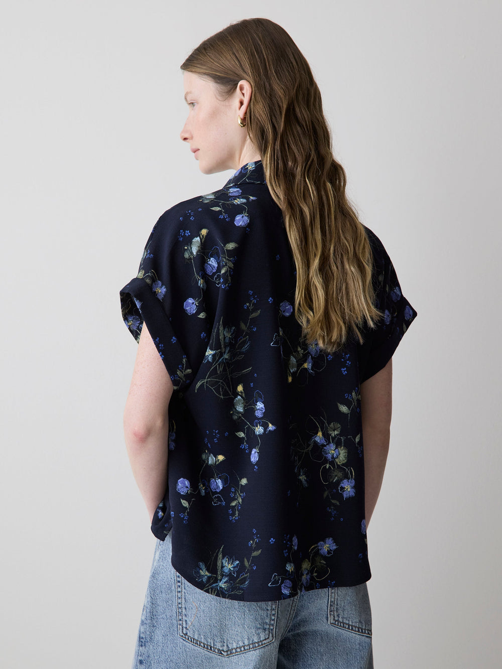 RW&CO Short-Sleeve Buttoned-Down Blouse