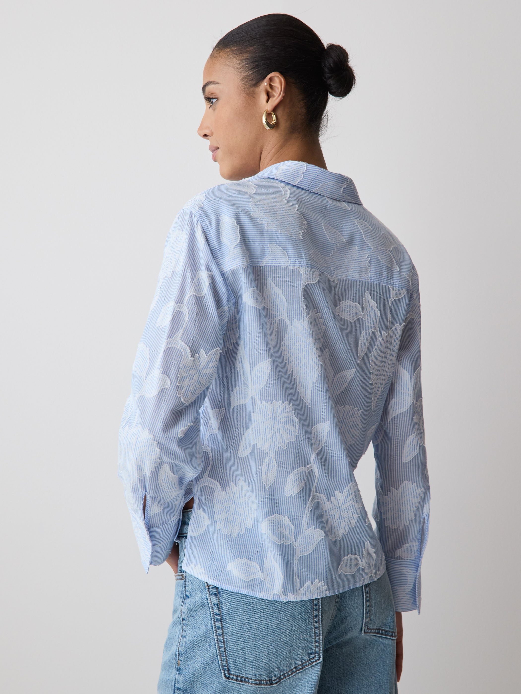 RW&CO Long-Sleeve Buttoned-Down Textured Blouse