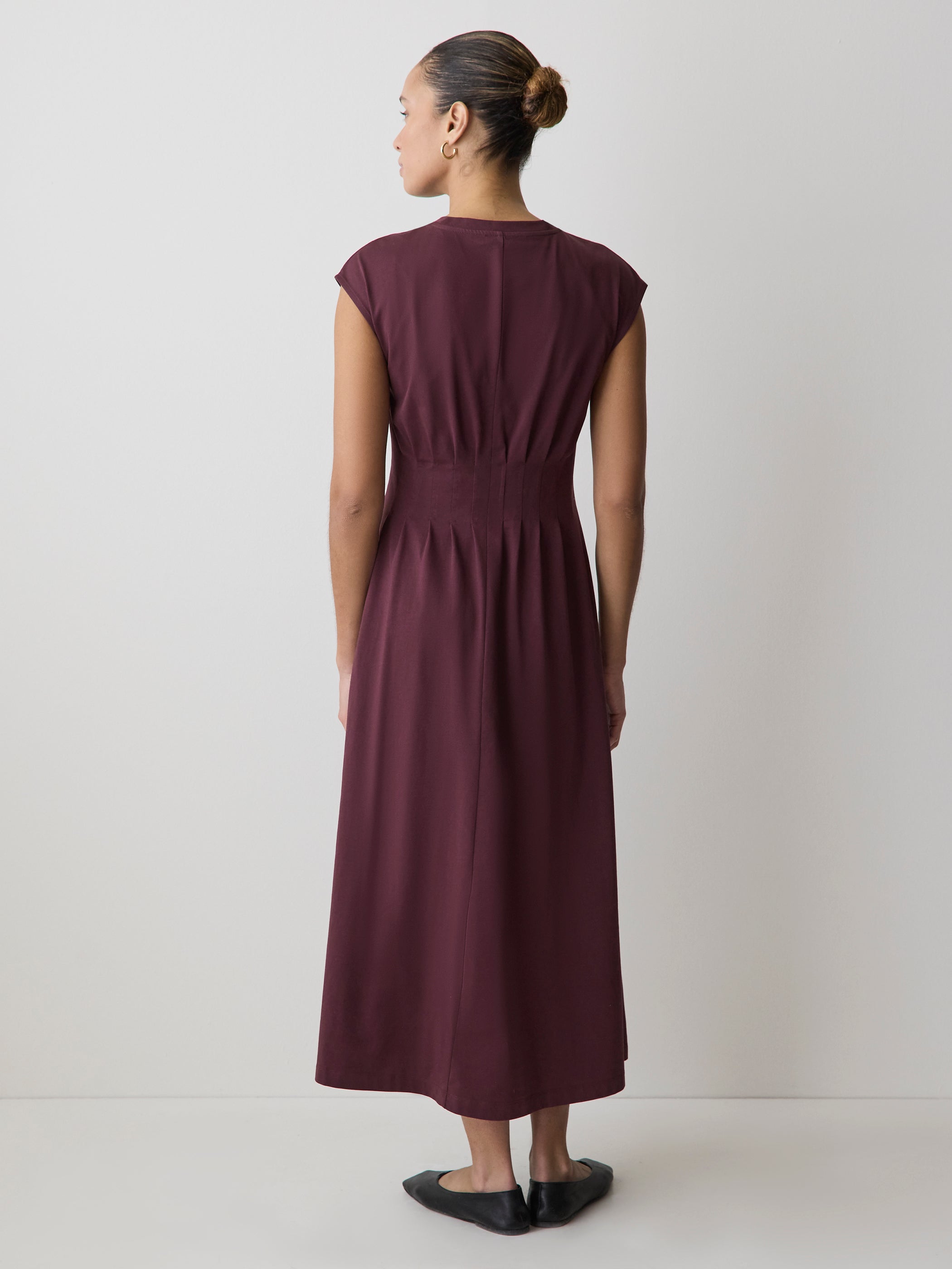 RW&CO Extended-Sleeve Crew-Neck Midi Dress with Pintucks