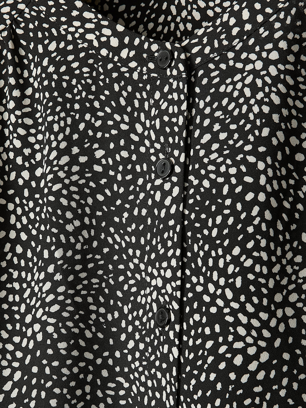 RW&CO Silky Crepe Long-Sleeve Buttoned-Down Blouse