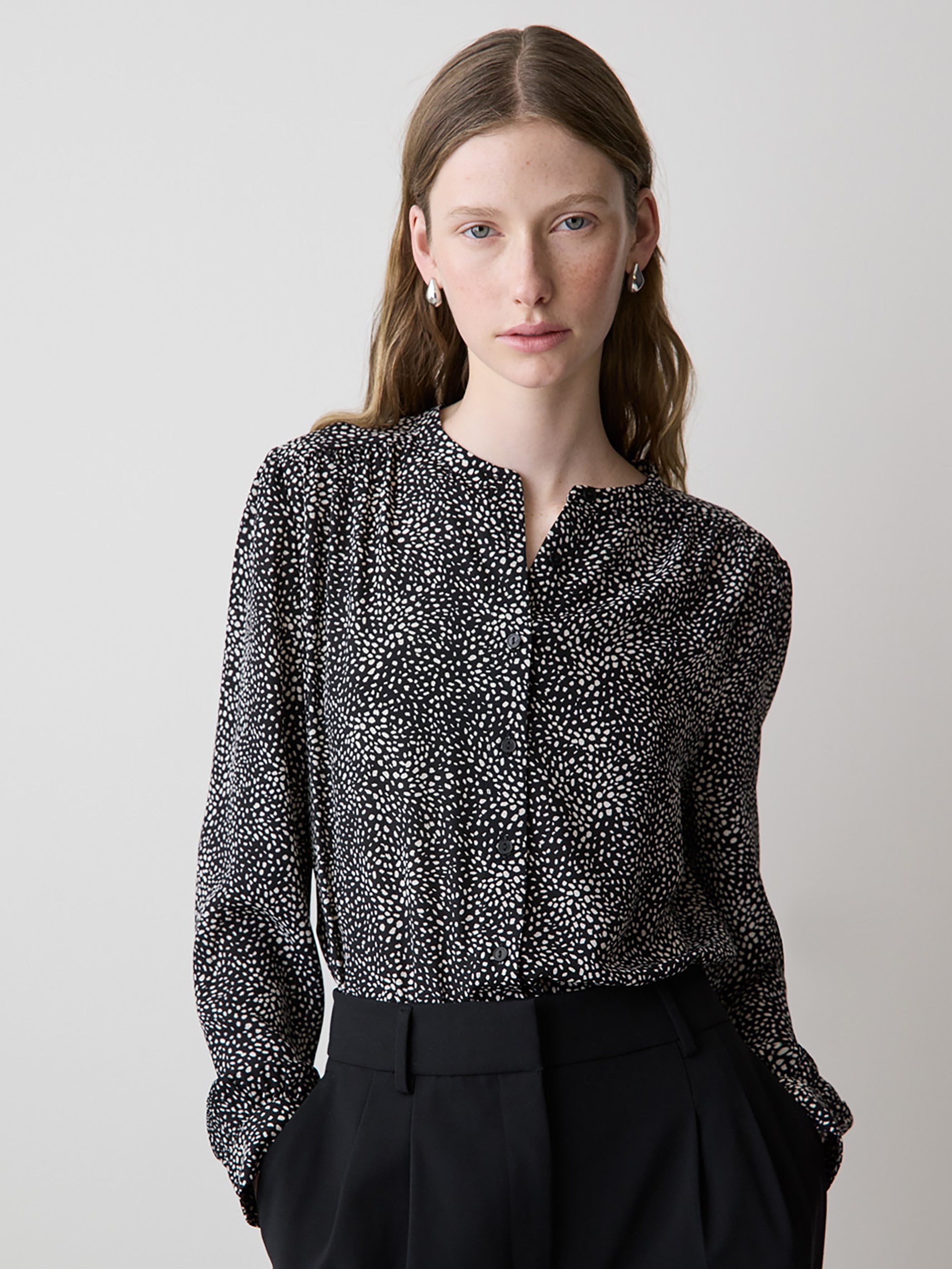RW&CO Silky Crepe Long-Sleeve Buttoned-Down Blouse