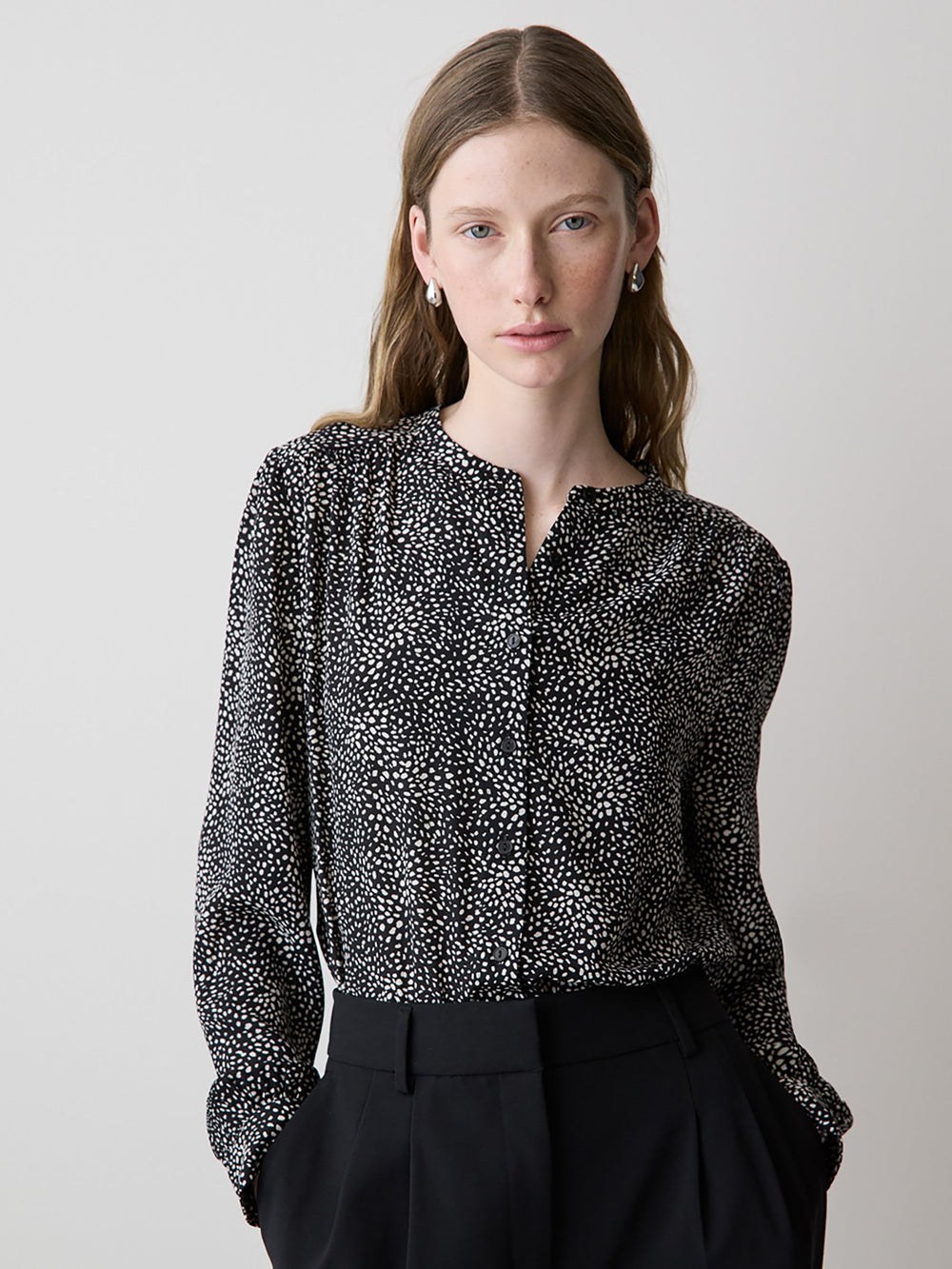 RW&CO Silky Crepe Long-Sleeve Buttoned-Down Blouse