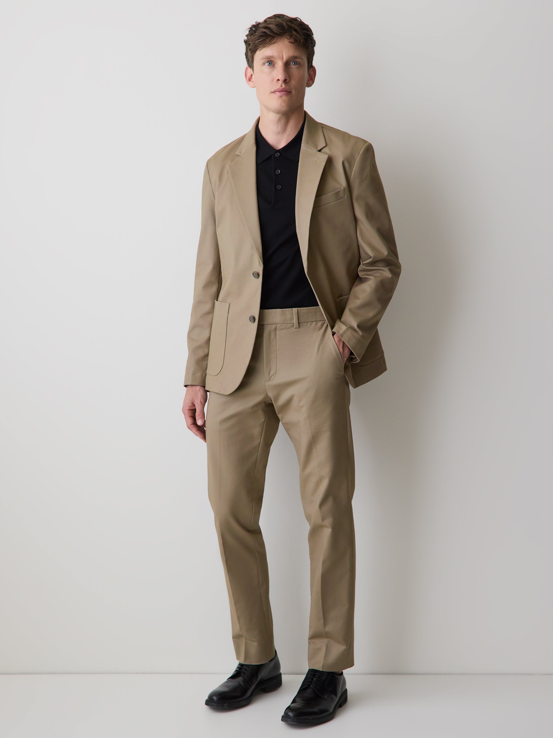 RW&CO Slim-Fit City Blazer