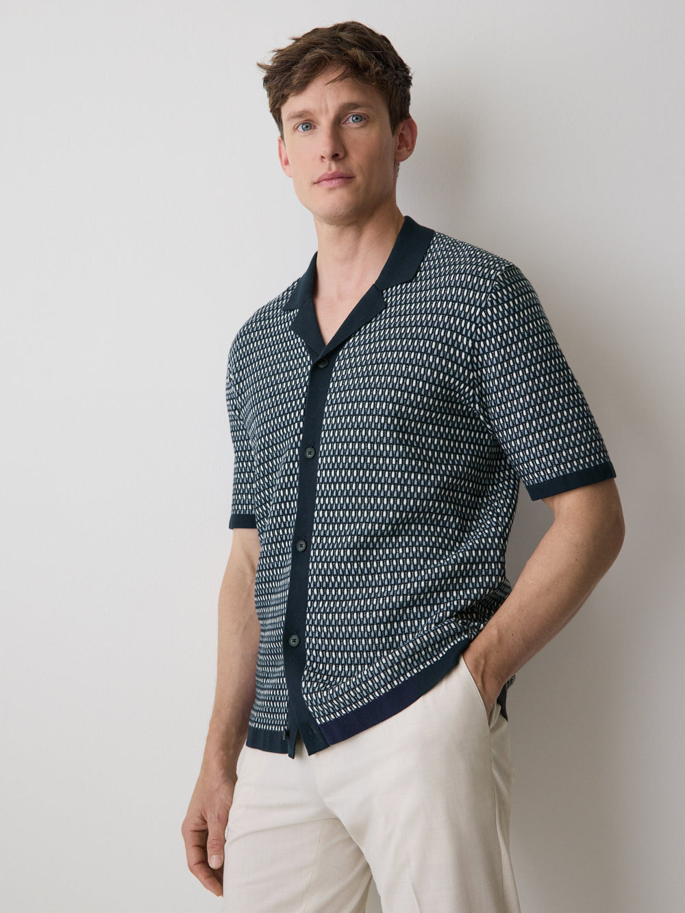RW&CO Striped Short-Sleeve Shirt Sweater with Camp Collar