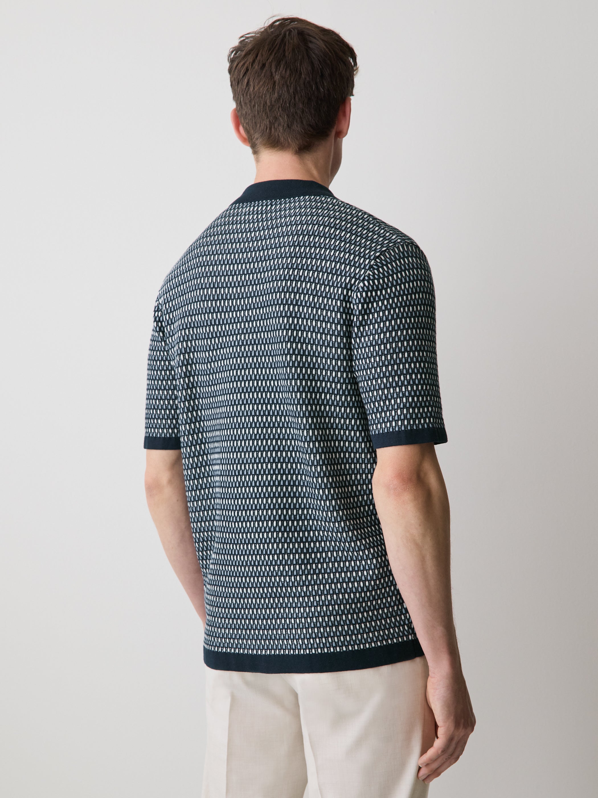 RW&CO Striped Short-Sleeve Shirt Sweater with Camp Collar