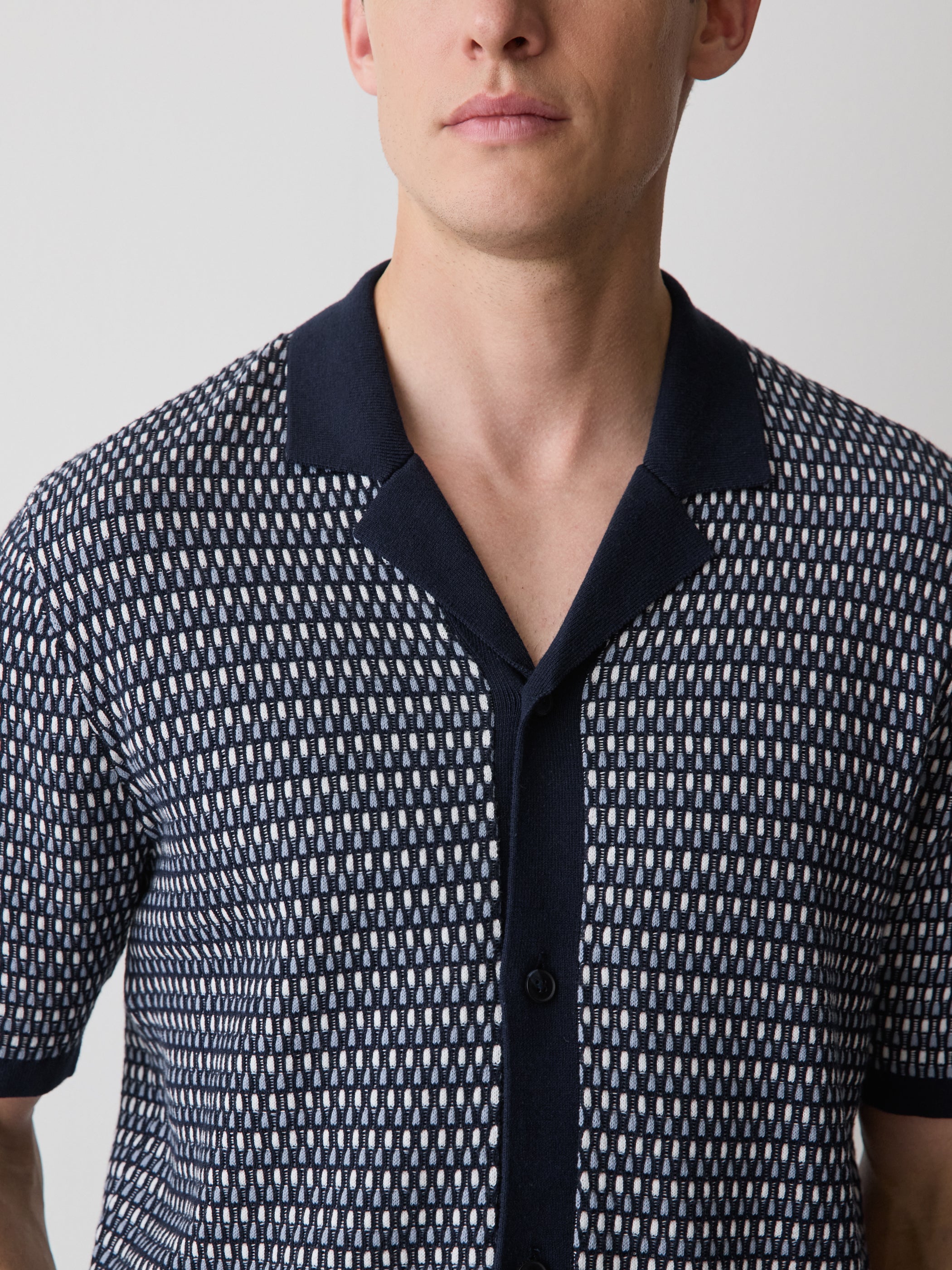 RW&CO Striped Short-Sleeve Shirt Sweater with Camp Collar