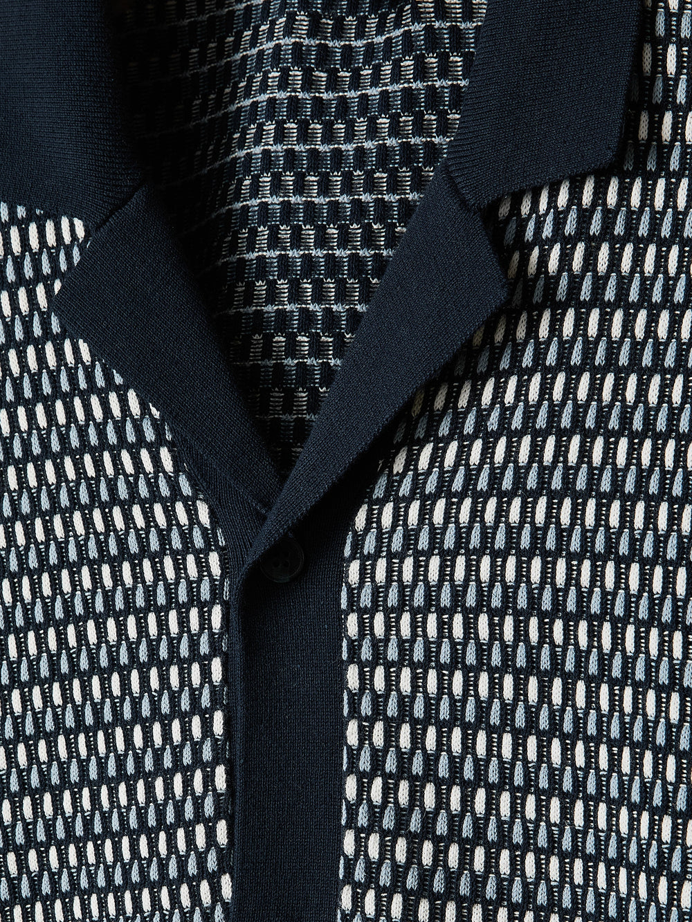 RW&CO Striped Short-Sleeve Shirt Sweater with Camp Collar