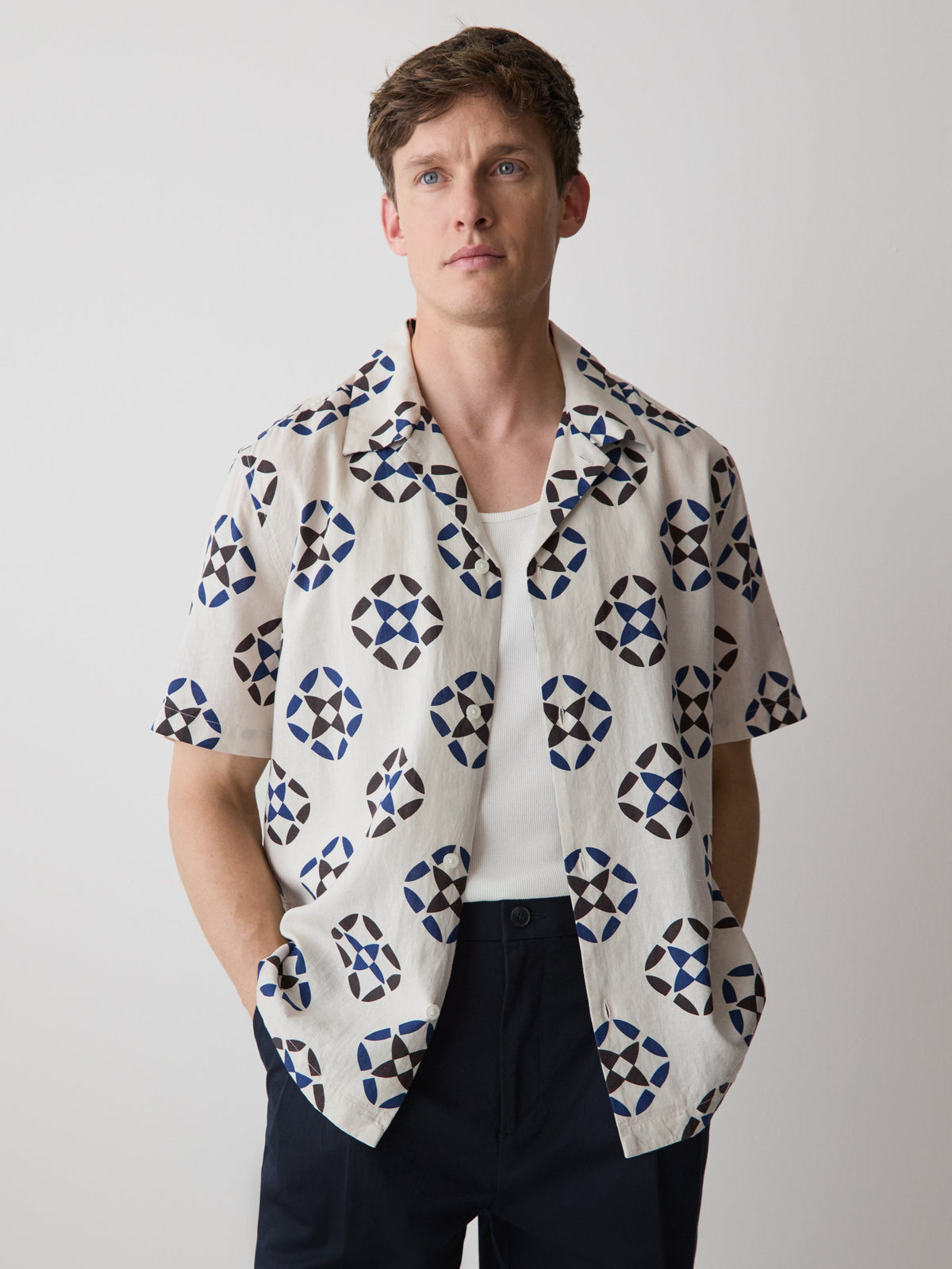 RW&CO Linen-Blend Short-Sleeve Shirt with Print