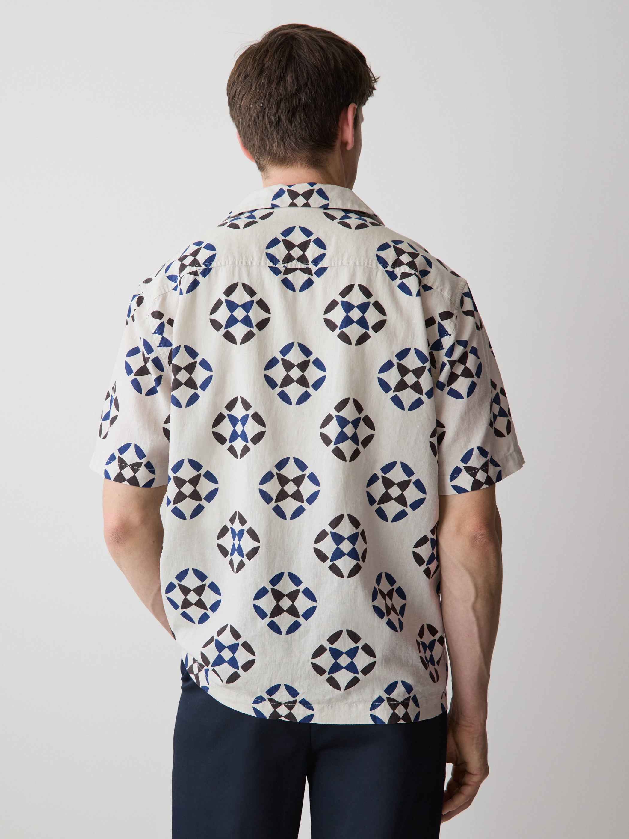 RW&CO Linen-Blend Short-Sleeve Shirt with Print