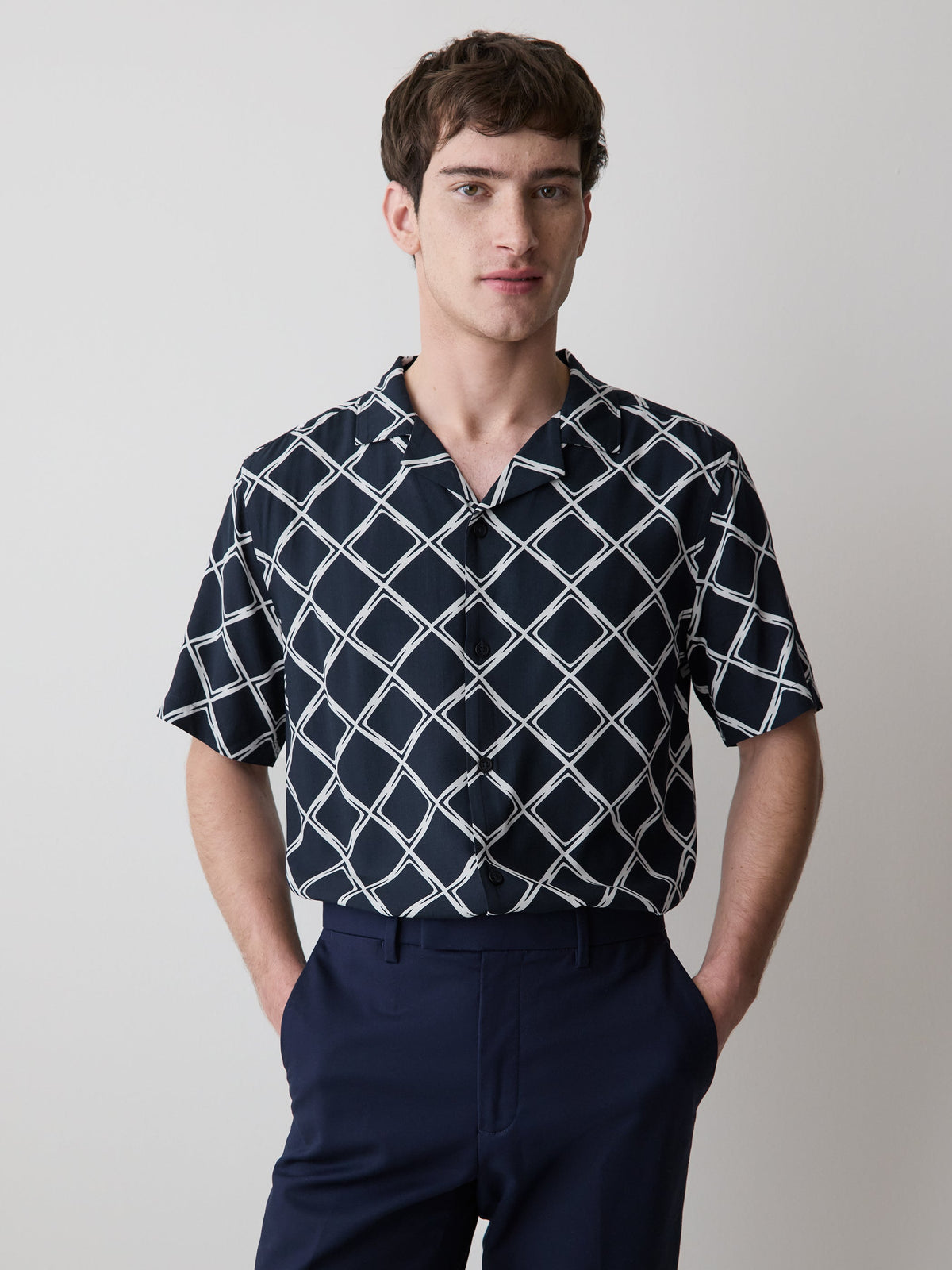 RW&CO Short-Sleeve Camp-Collar Shirt with Geo Print