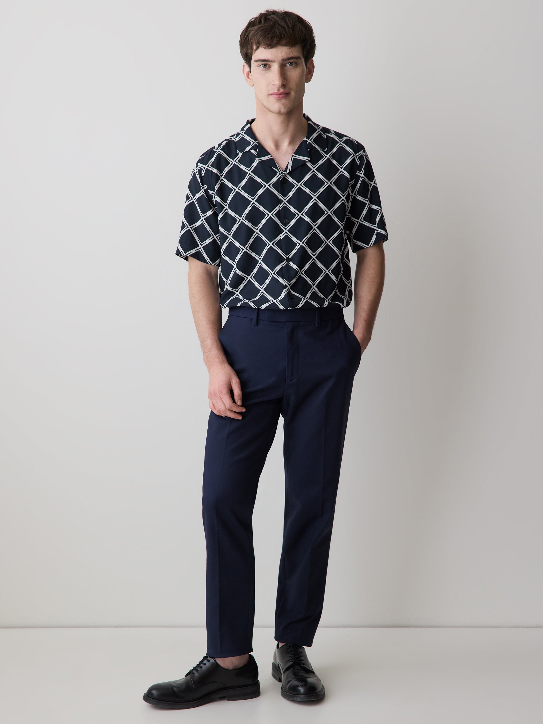 RW&CO Short-Sleeve Camp-Collar Shirt with Geo Print