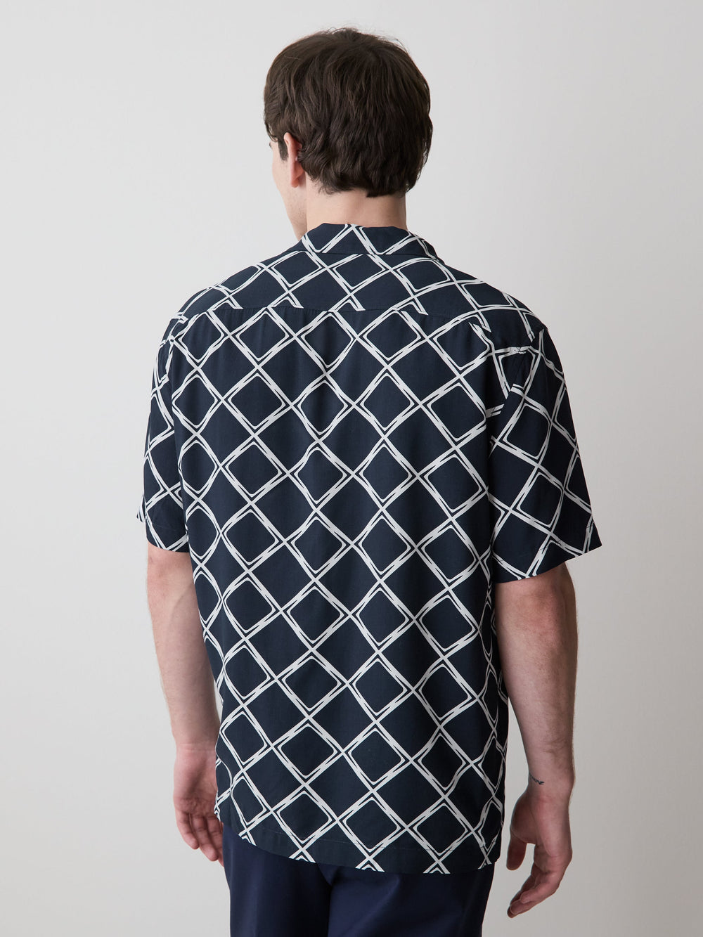 RW&CO Short-Sleeve Camp-Collar Shirt with Geo Print