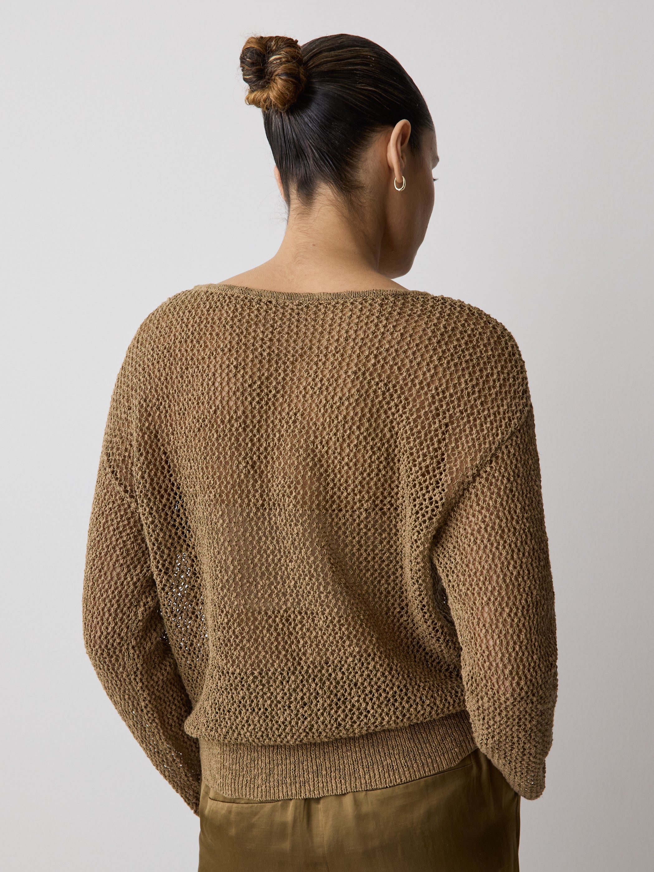 RW&CO Long-Sleeve Crew-Neck Mesh Sweater