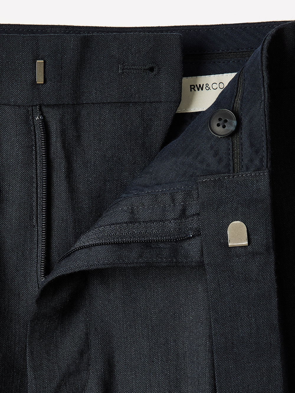 RW&CO Linen-Blend Tapered-Leg Pleated Pant