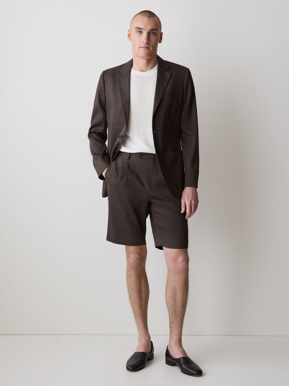 RW&CO Linen-Blend Pleated Shorts