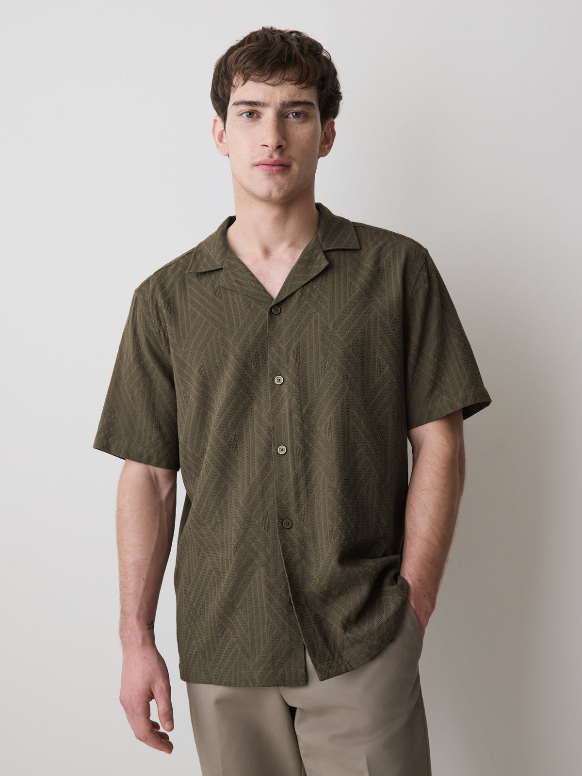 RW&CO Short-Sleeve Textured Shirt with Camp Collar