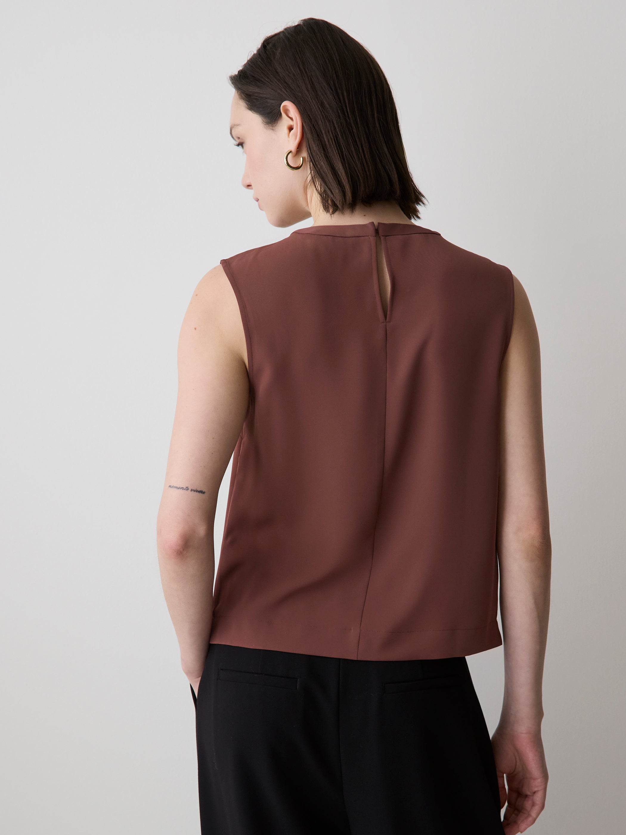 RW&CO Crew-Neck Luxe Crepe Cami