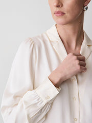 RW&CO Long-Sleeve Buttoned-Down Fluid Blouse