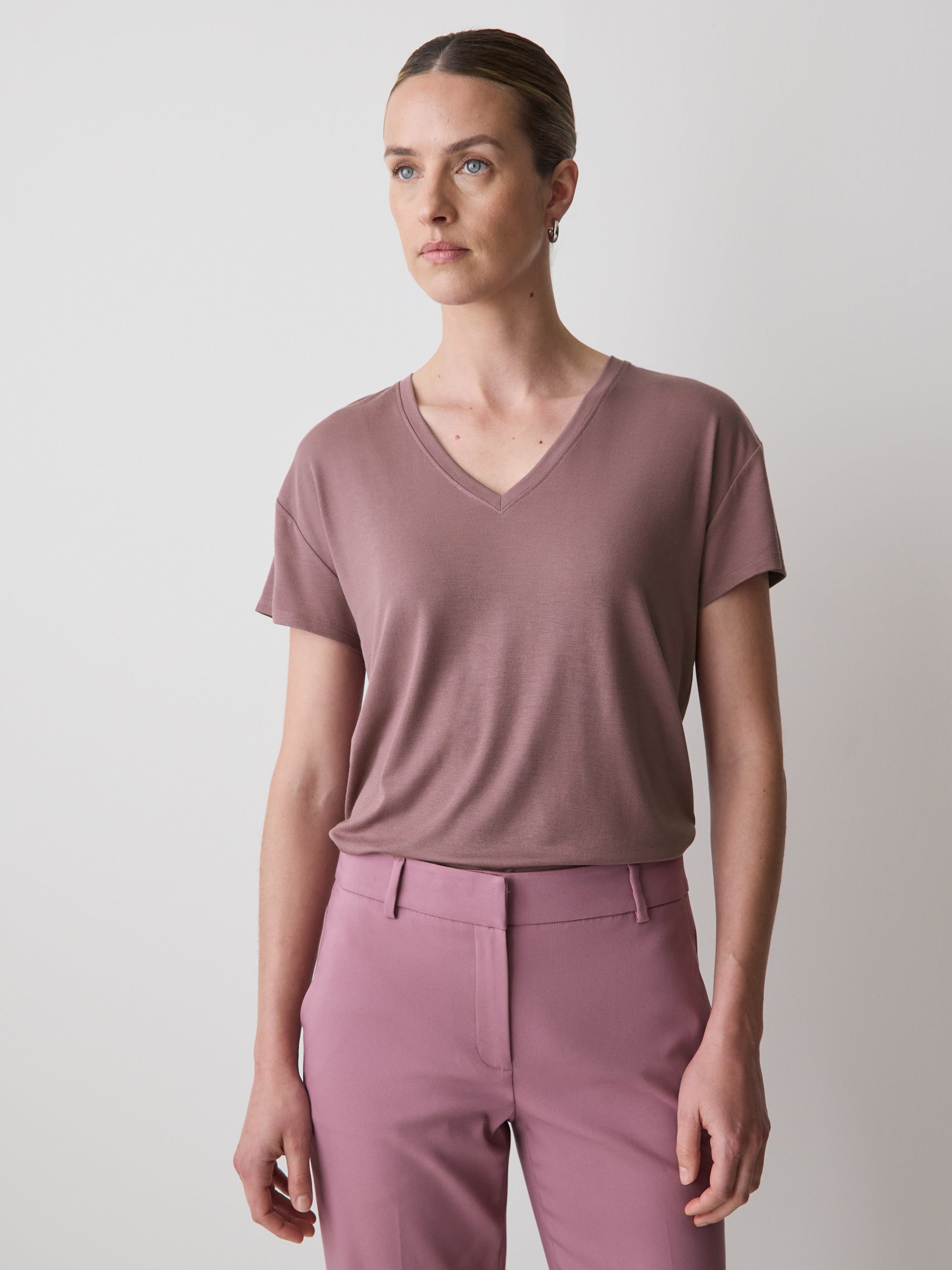 RW&CO V-Neck Silk-Blend Tee