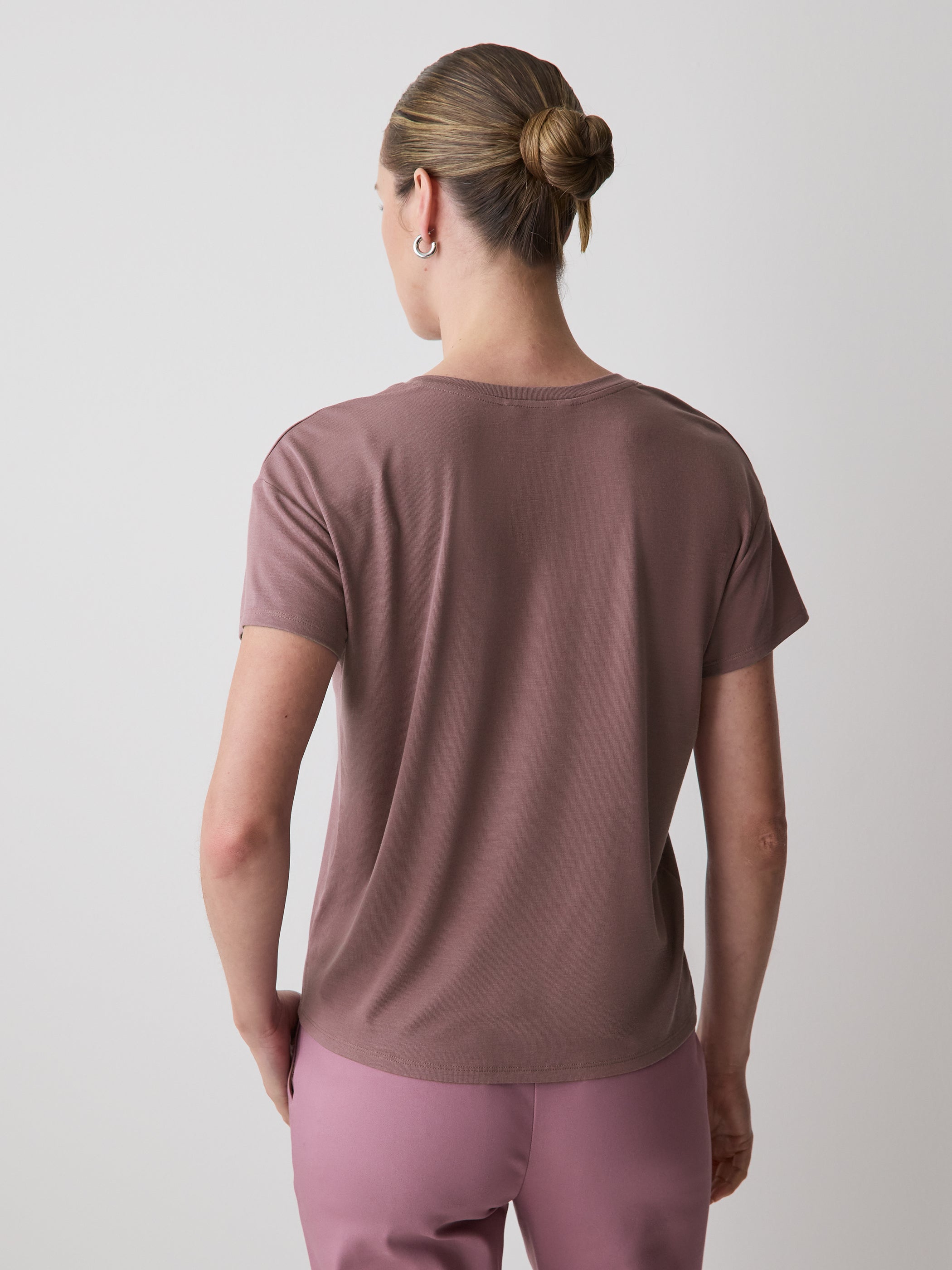 RW&CO V-Neck Silk-Blend Tee