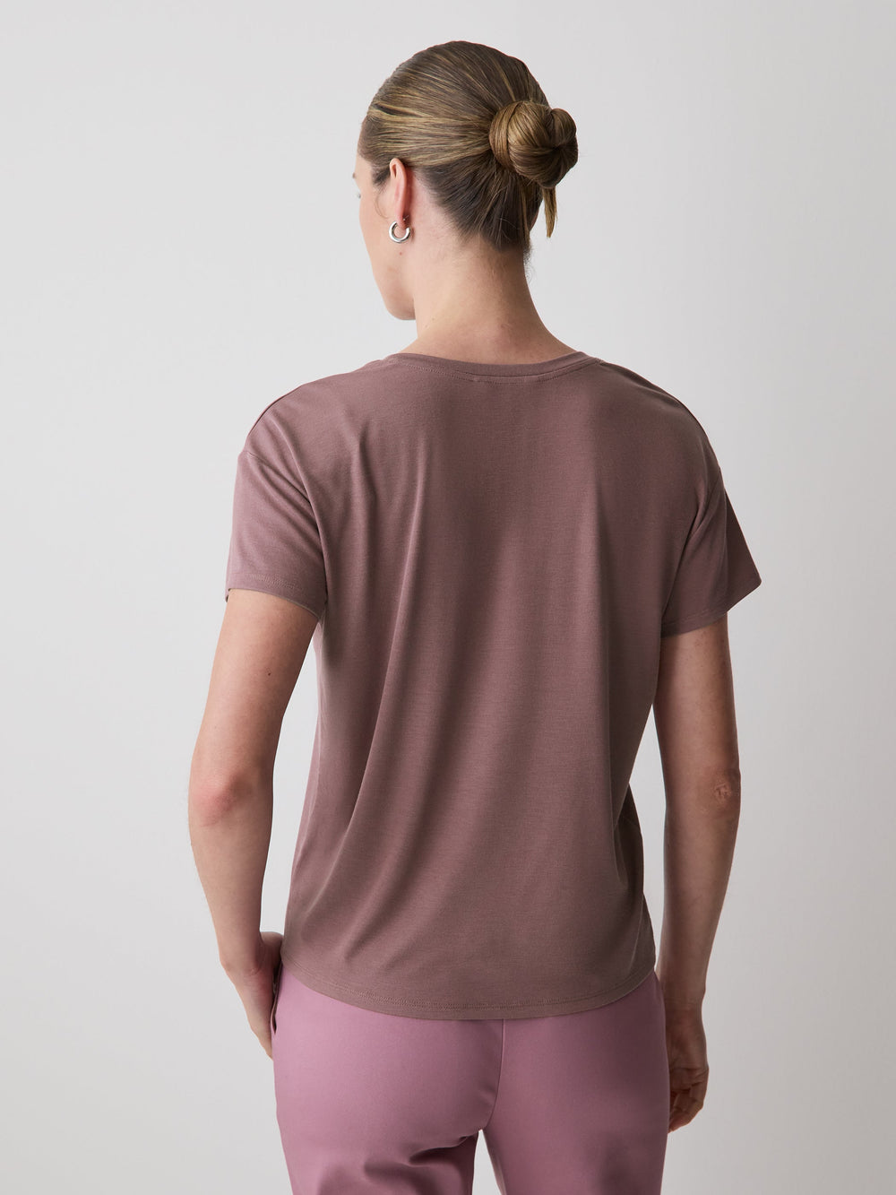 RW&CO V-Neck Silk-Blend Tee
