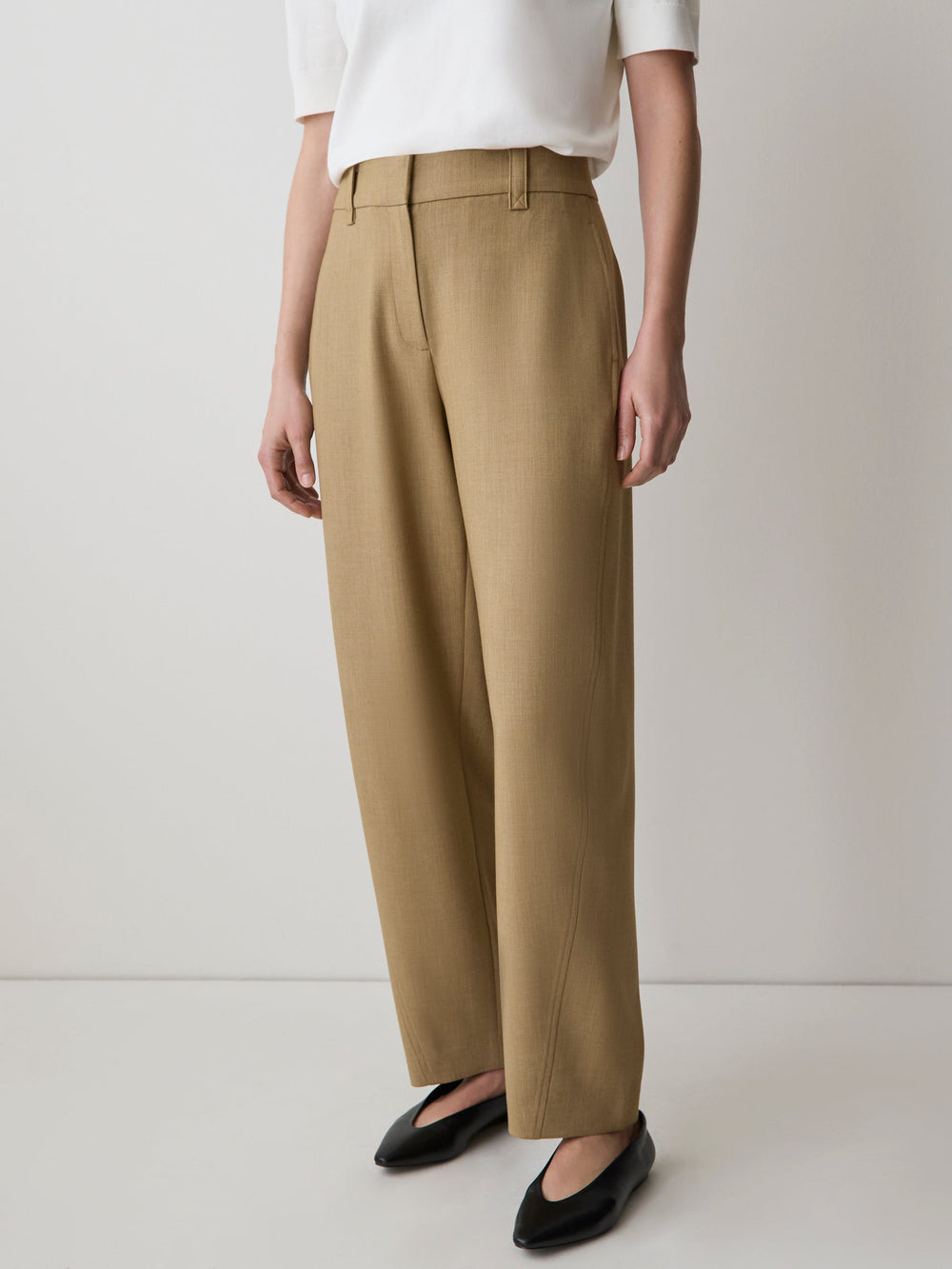 RW&CO High-Rise Barrel-Leg Pant