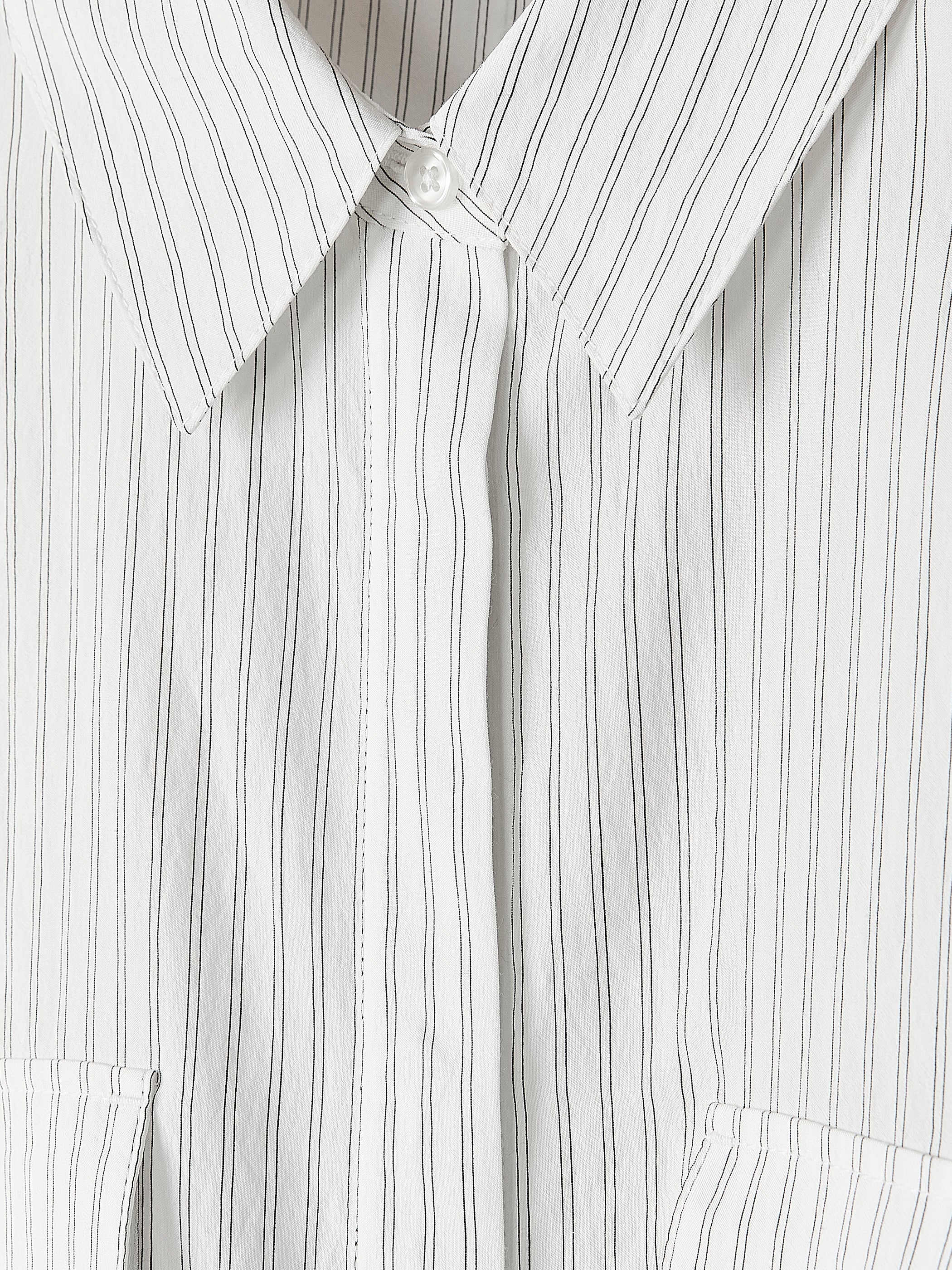 RW&CO Striped Long-Sleeve Buttoned-Down Blouse with Pockets