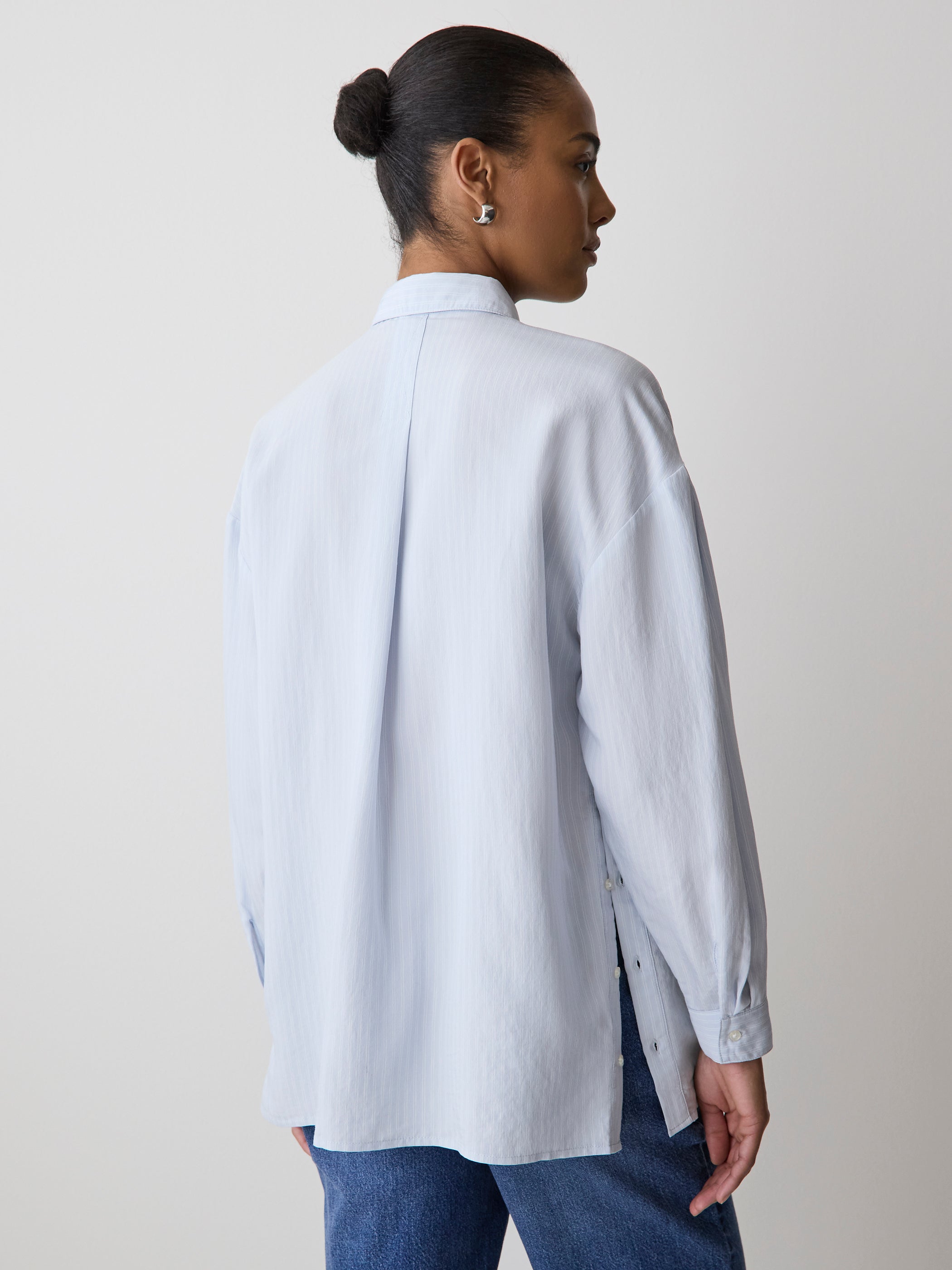 RW&CO Striped Long-Sleeve Buttoned-Down Blouse with Pockets