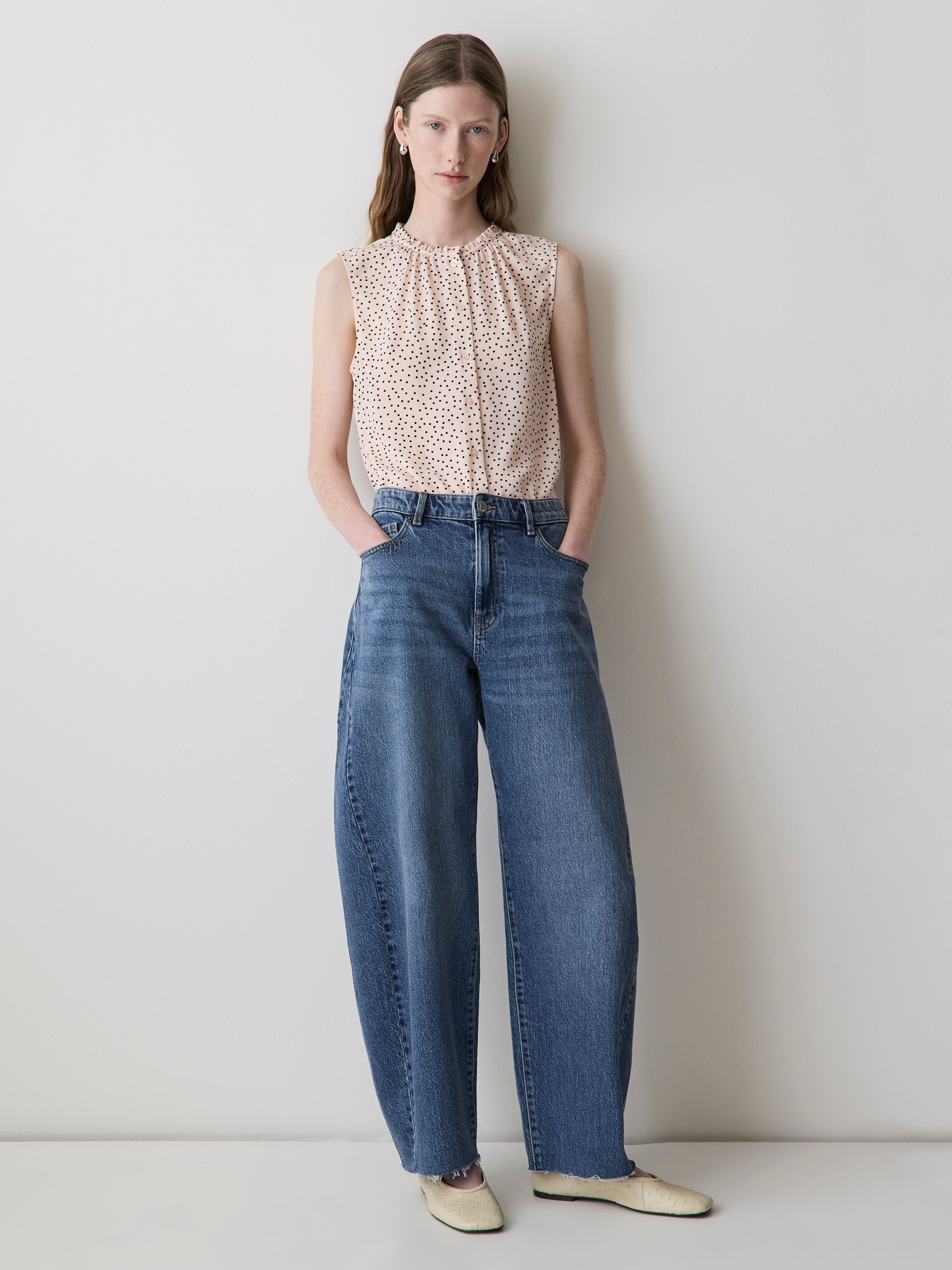RW&CO Sleeveless Buttoned-Down Blouse with Ruffled Trim