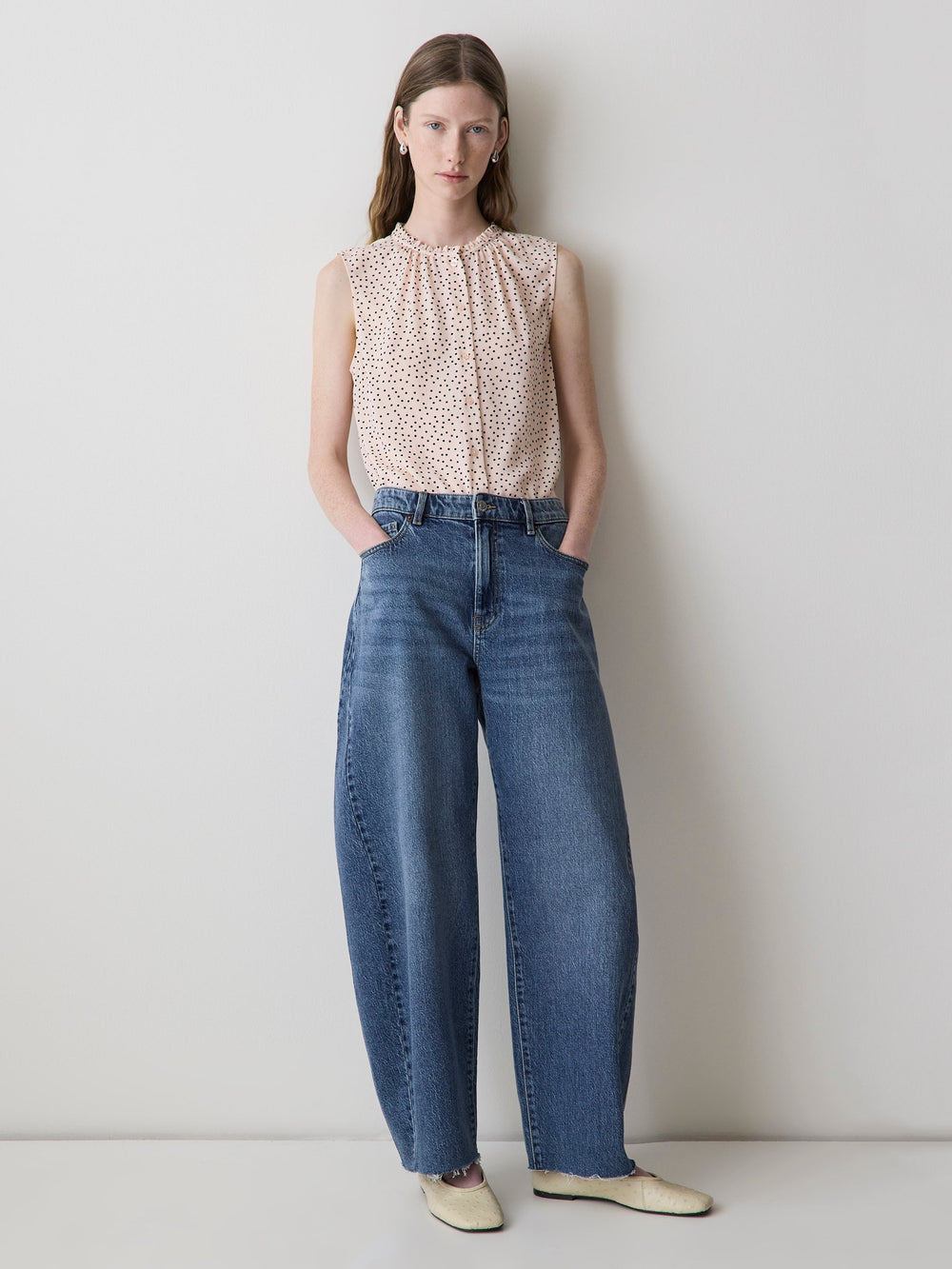 RW&CO Sleeveless Buttoned-Down Blouse with Ruffled Trim