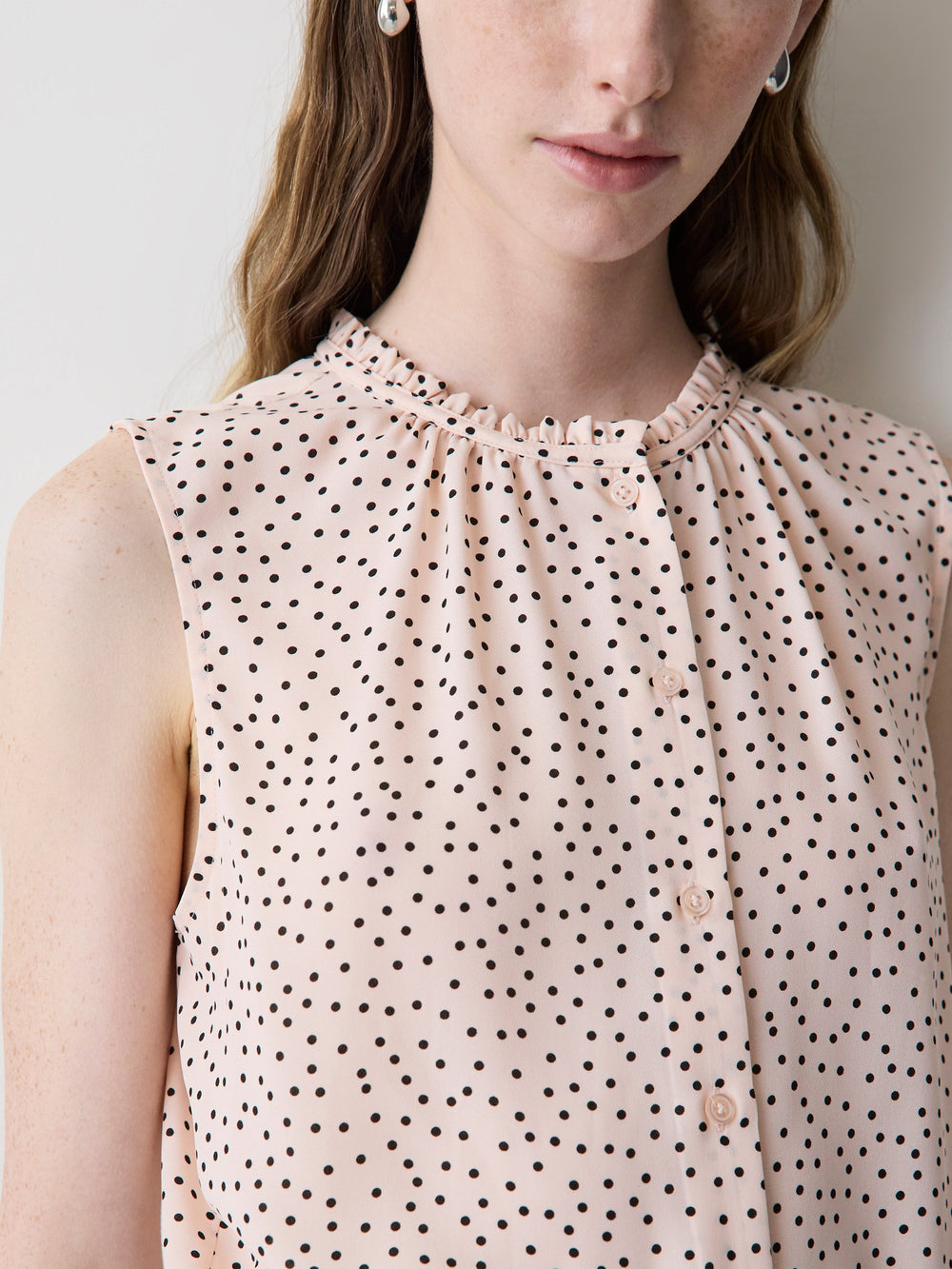 RW&CO Sleeveless Buttoned-Down Blouse with Ruffled Trim