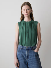 RW&CO Sleeveless Buttoned-Down Blouse with Ruffled Trim