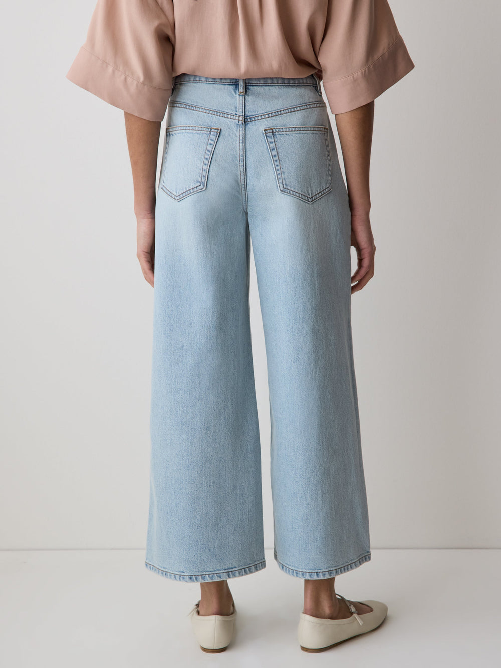 RW&CO High-Rise Wide-Leg Cropped Jeans