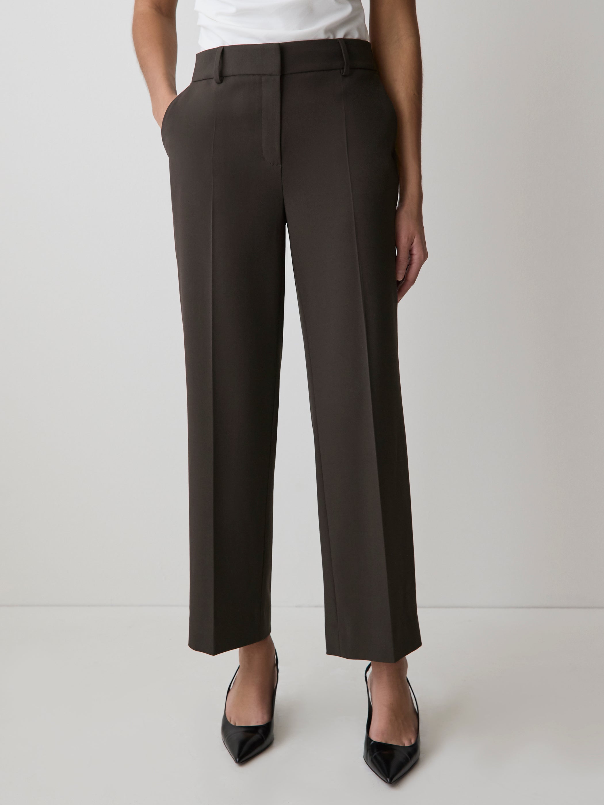 RW&CO Mid-Rise Straight-Leg Cropped Pant