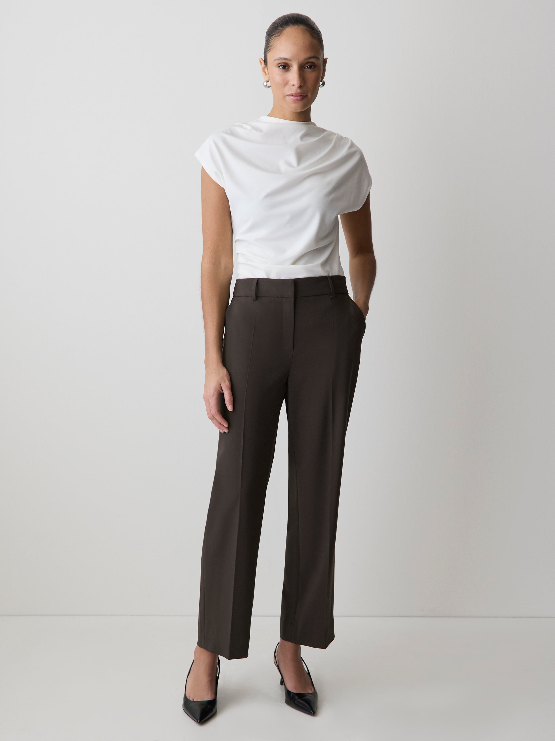 RW&CO Mid-Rise Straight-Leg Cropped Pant