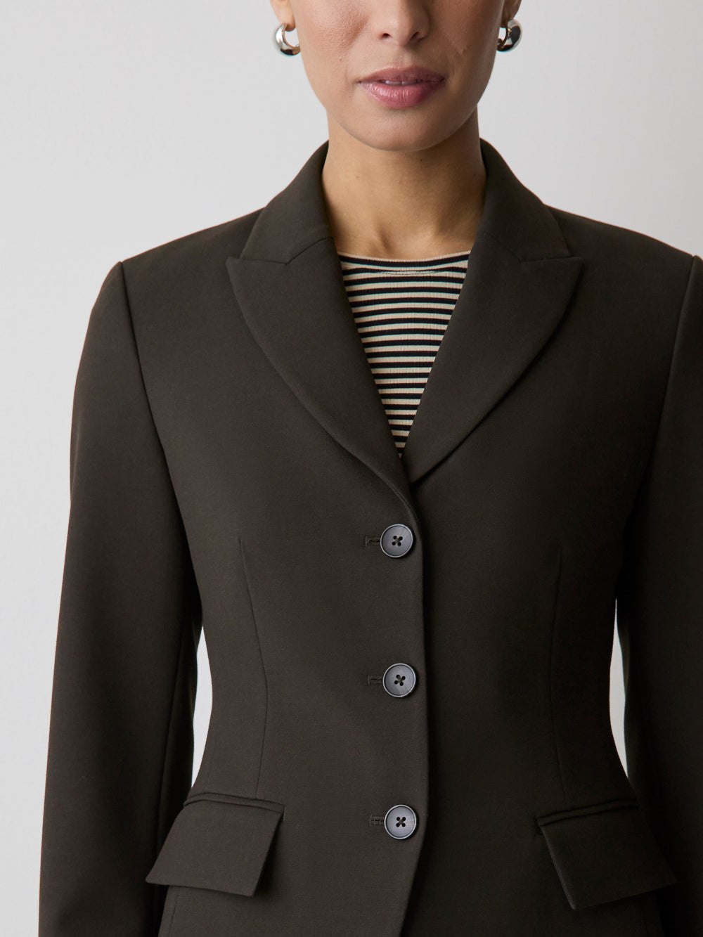 RW&CO Three-Button Fitted Blazer