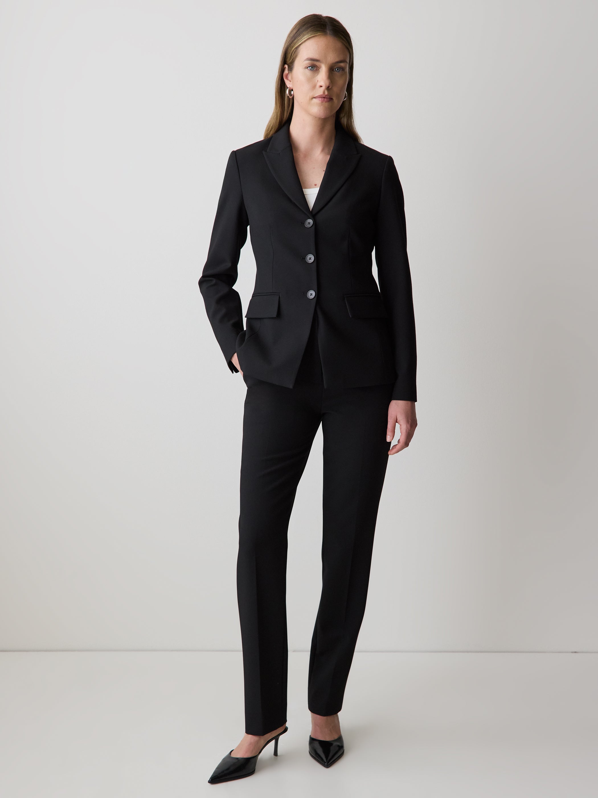 RW&CO Three-Button Fitted Blazer