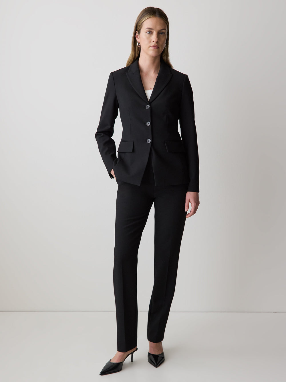 RW&CO Three-Button Fitted Blazer