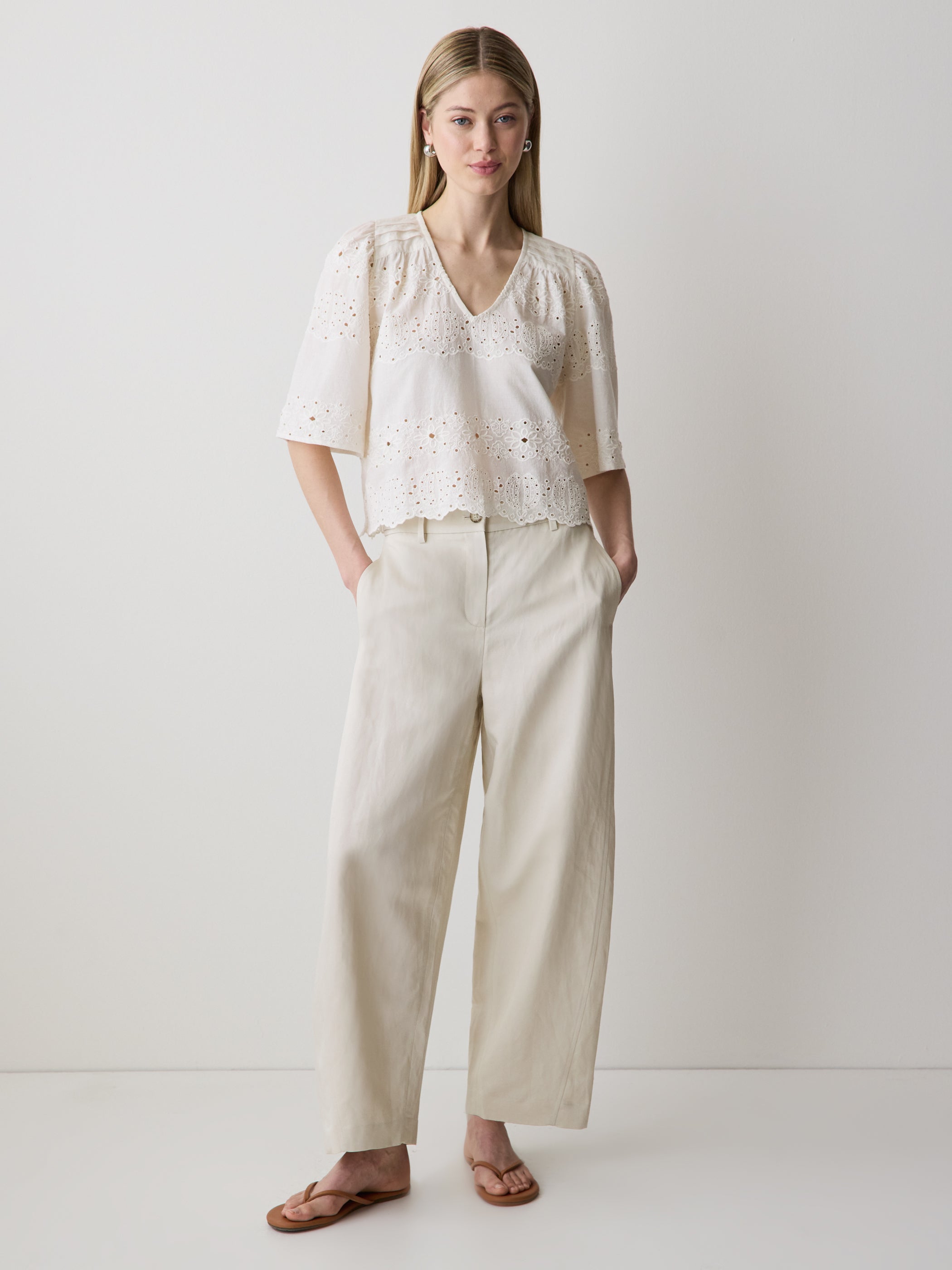 RW&CO Twill High-Rise Barrel Pant