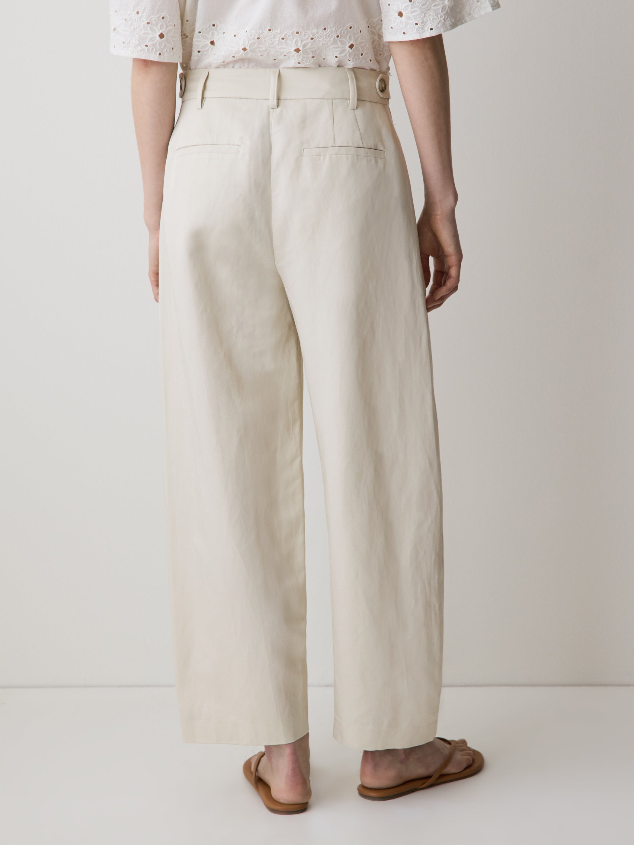 RW&CO Twill High-Rise Barrel Pant