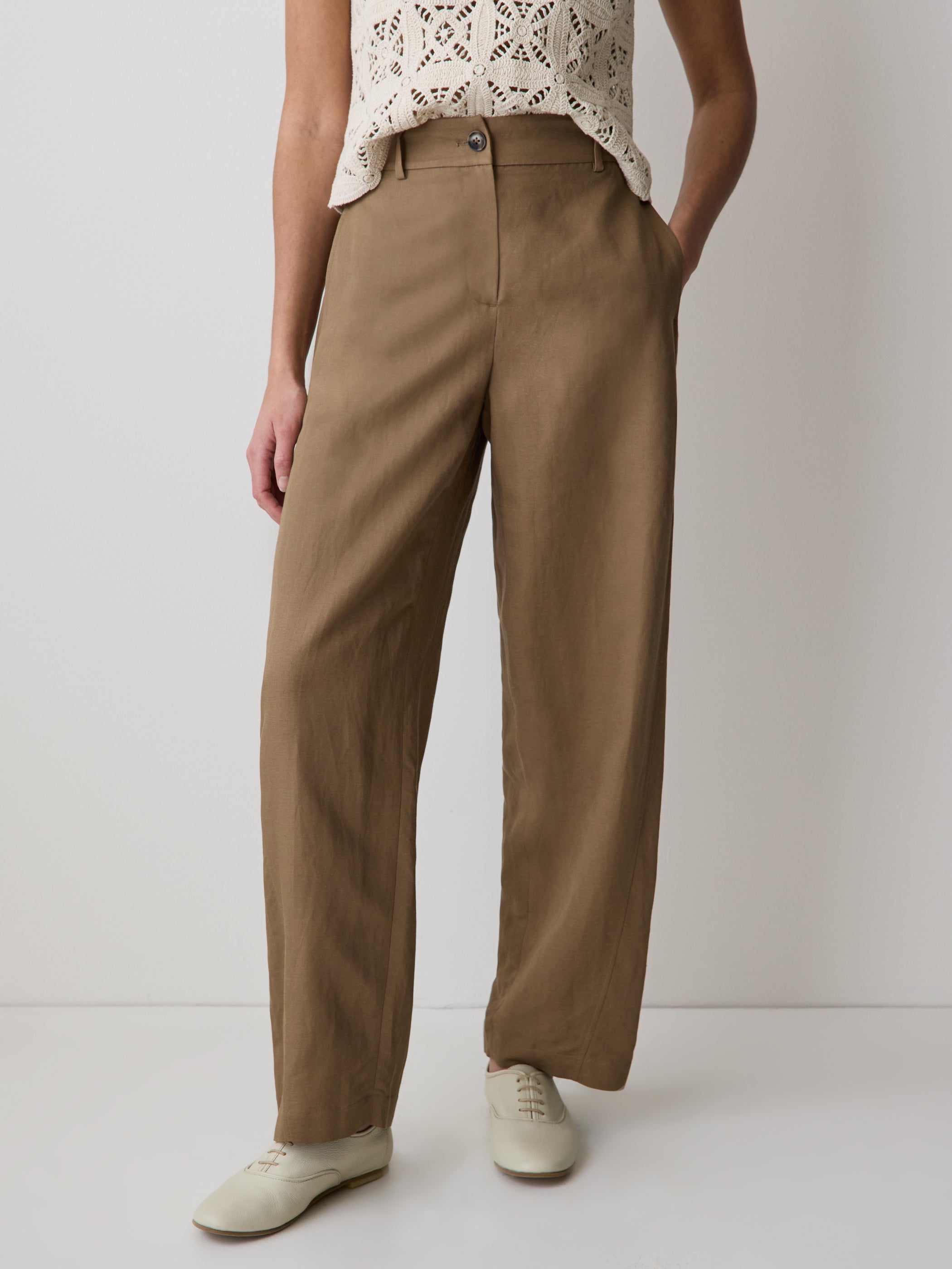 RW&CO Twill High-Rise Barrel Pant